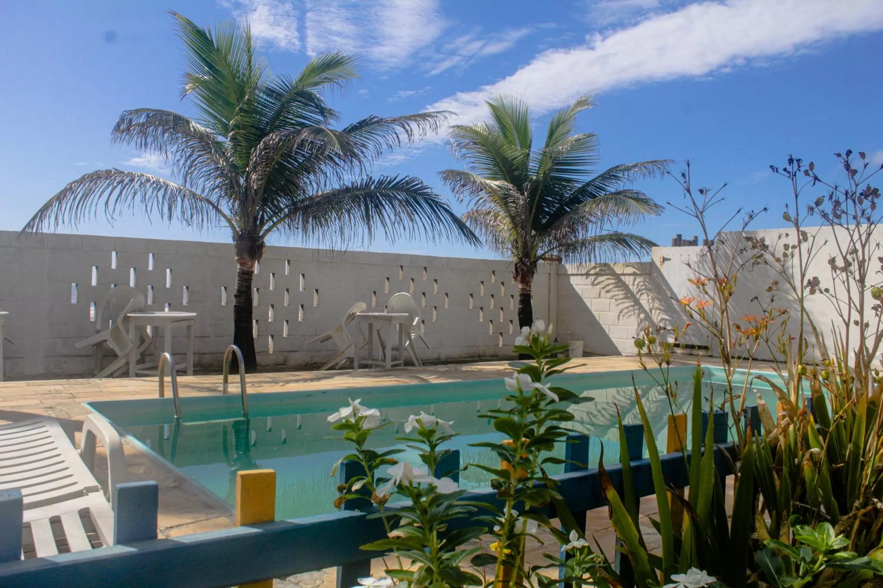 Swimming pool in Pousada Solar das Flores