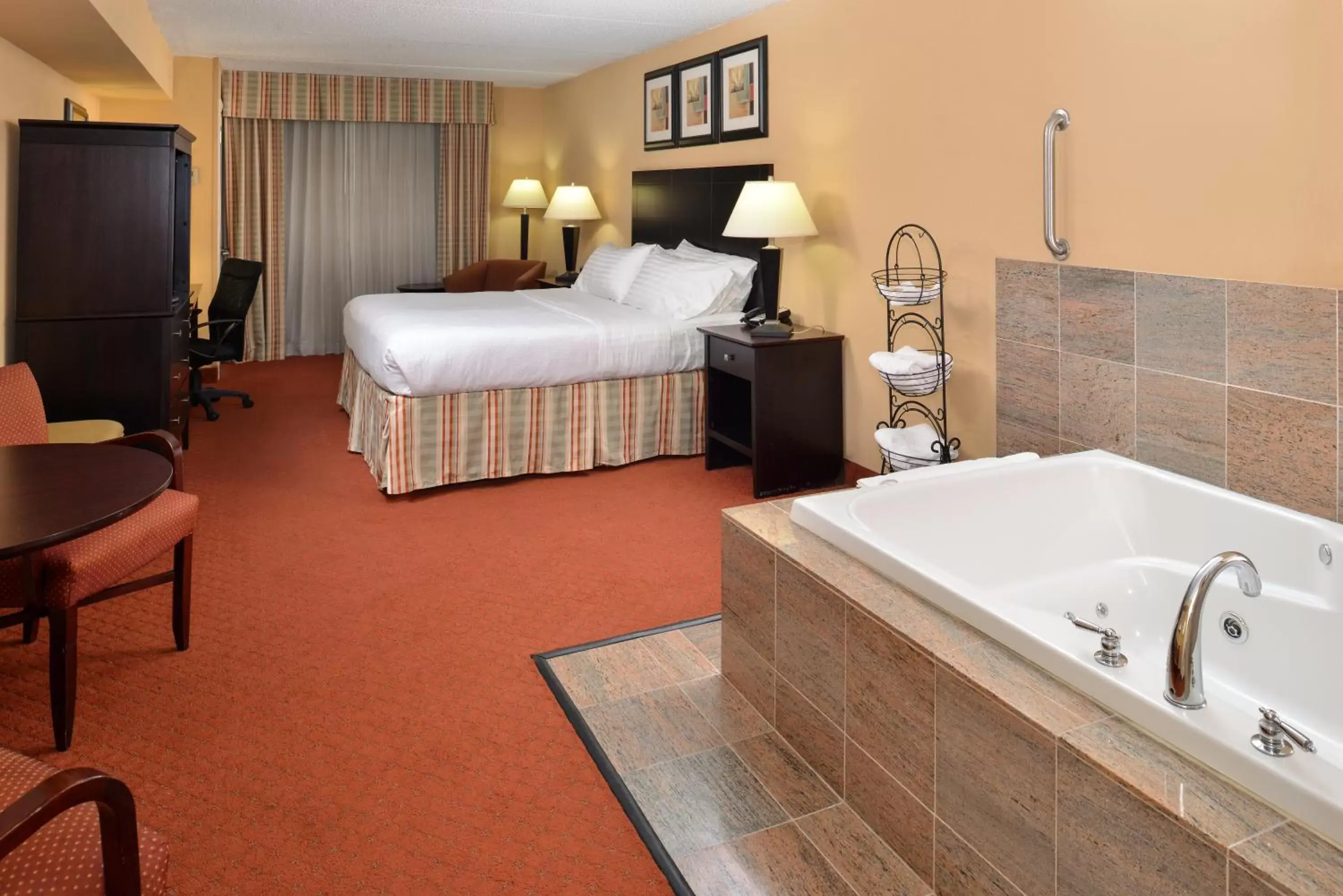 Photo of the whole room in Holiday Inn Martinsburg, an IHG Hotel