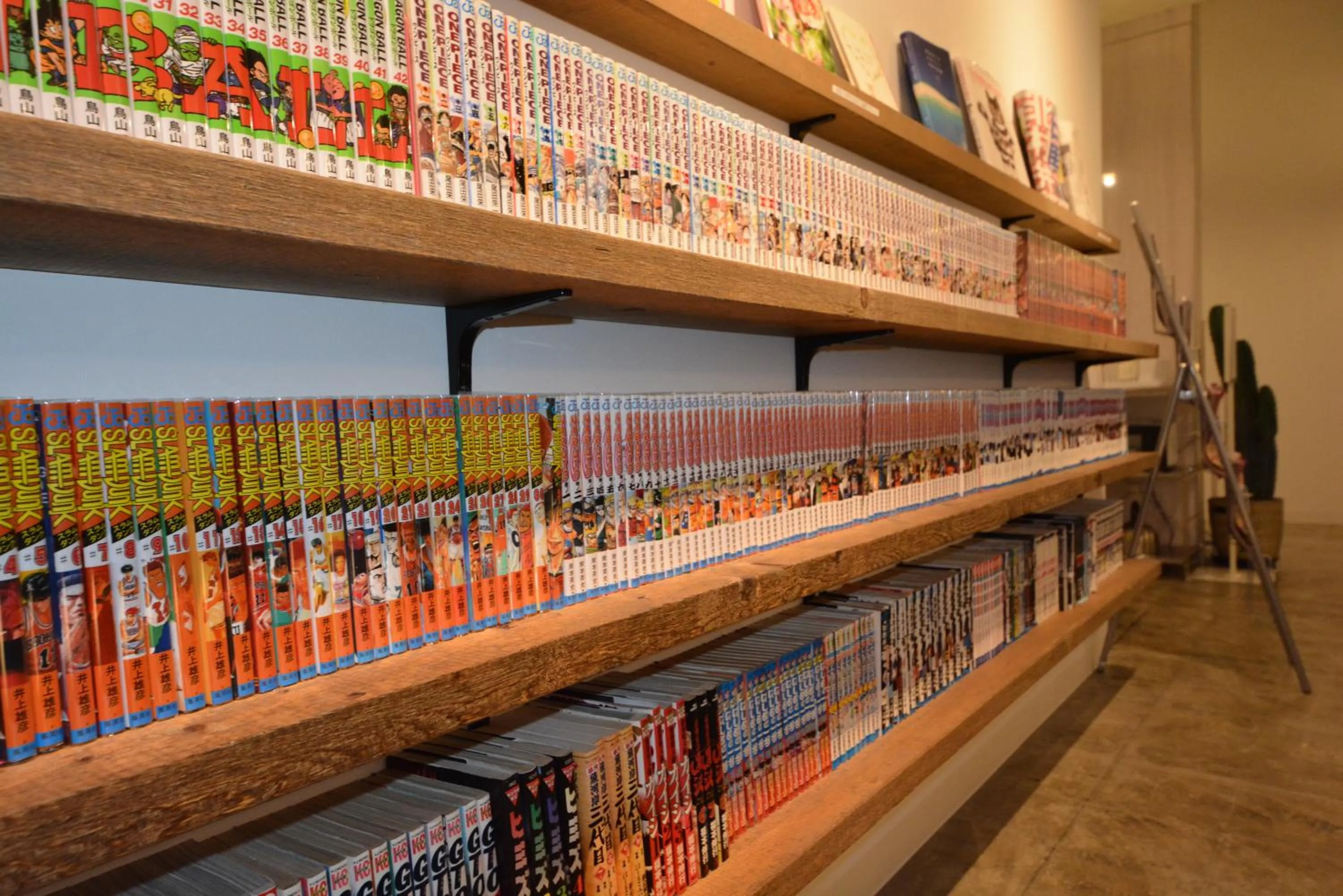 Communal lounge/ TV room in Coco Stay Nishikawaguchi Ekimae