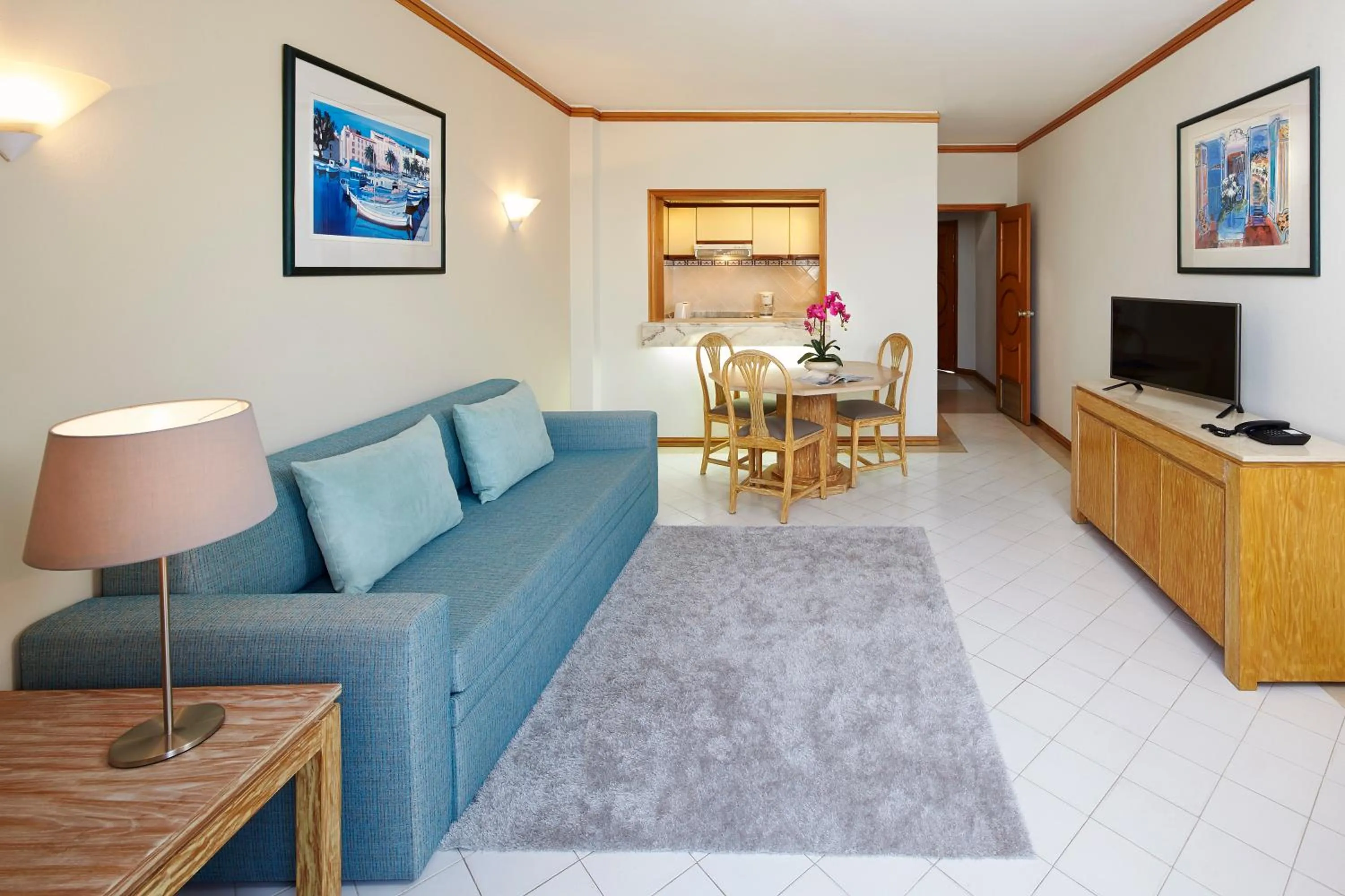 Kitchen or kitchenette in Luna Clube Oceano