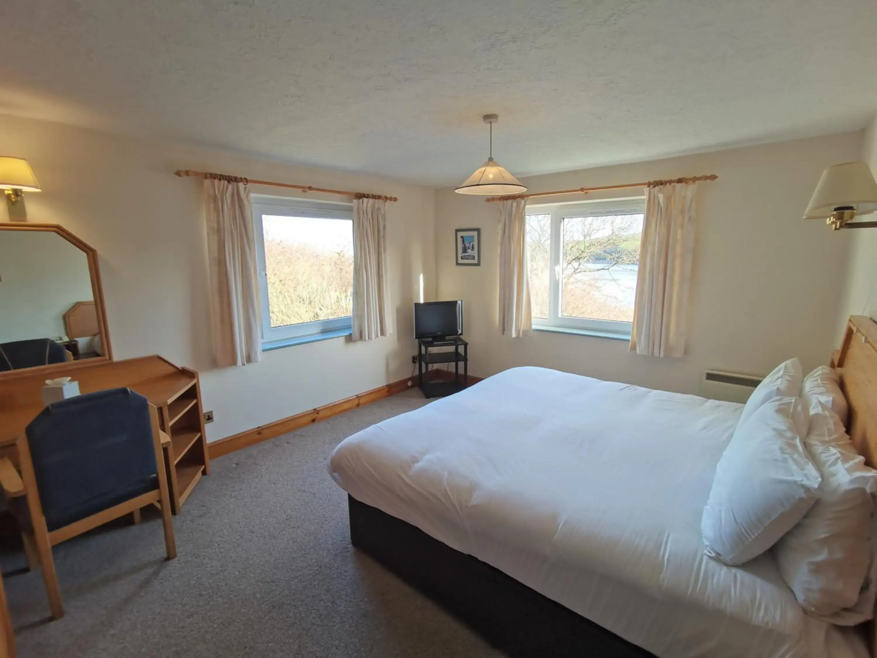 Self-Catering Two Bedroom Estuary View Level Apartment in Passage House Hotel