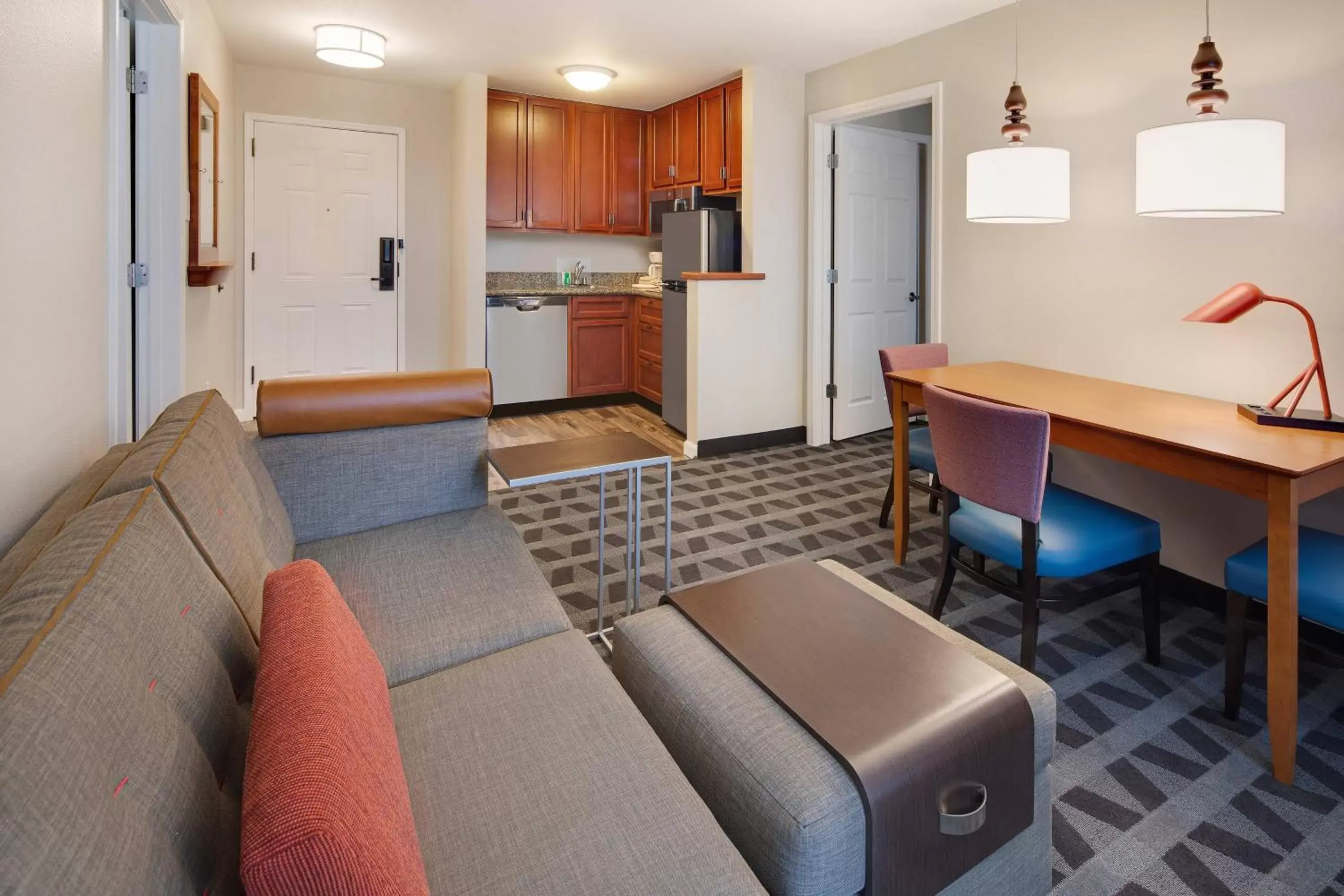 Living room, Seating Area in TownePlace Suites by Marriott Bentonville Rogers