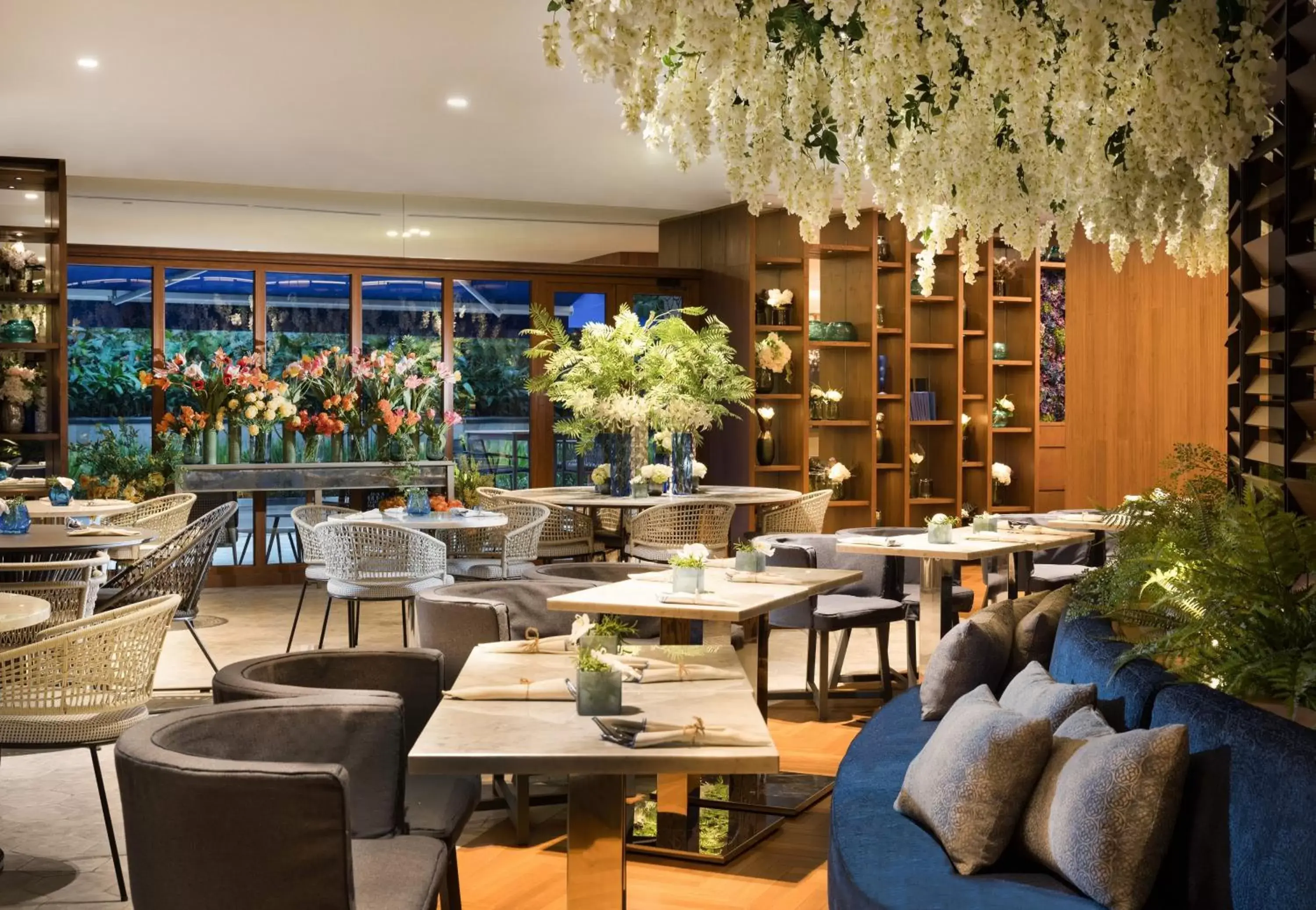 Restaurant/places to eat, Lounge/Bar in AYANA Midplaza JAKARTA