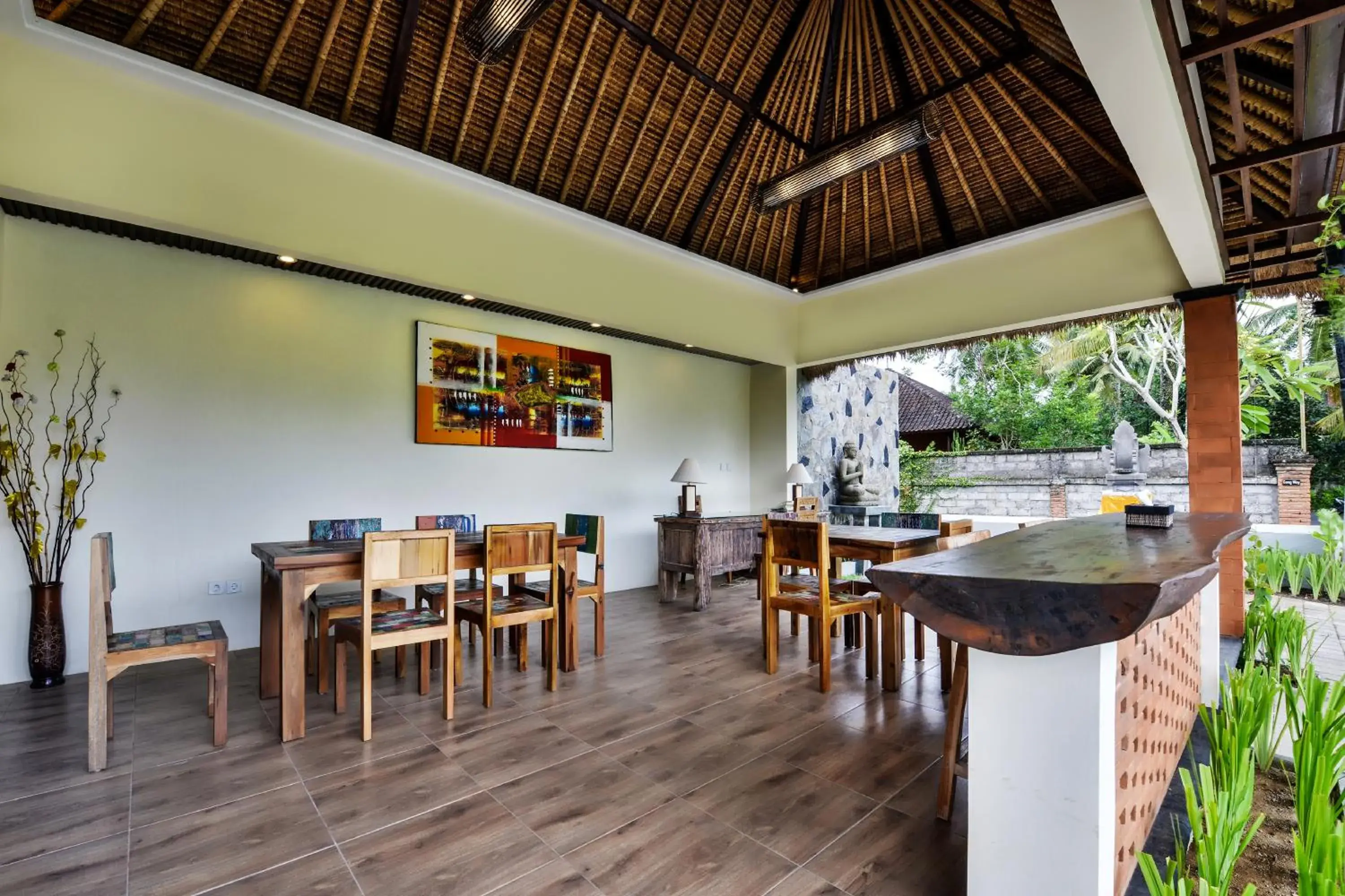 Restaurant/places to eat in Yoga Ubud Private Pool Villa Restaurant/places to eat in Yoga Ubud Private Pool Villa
