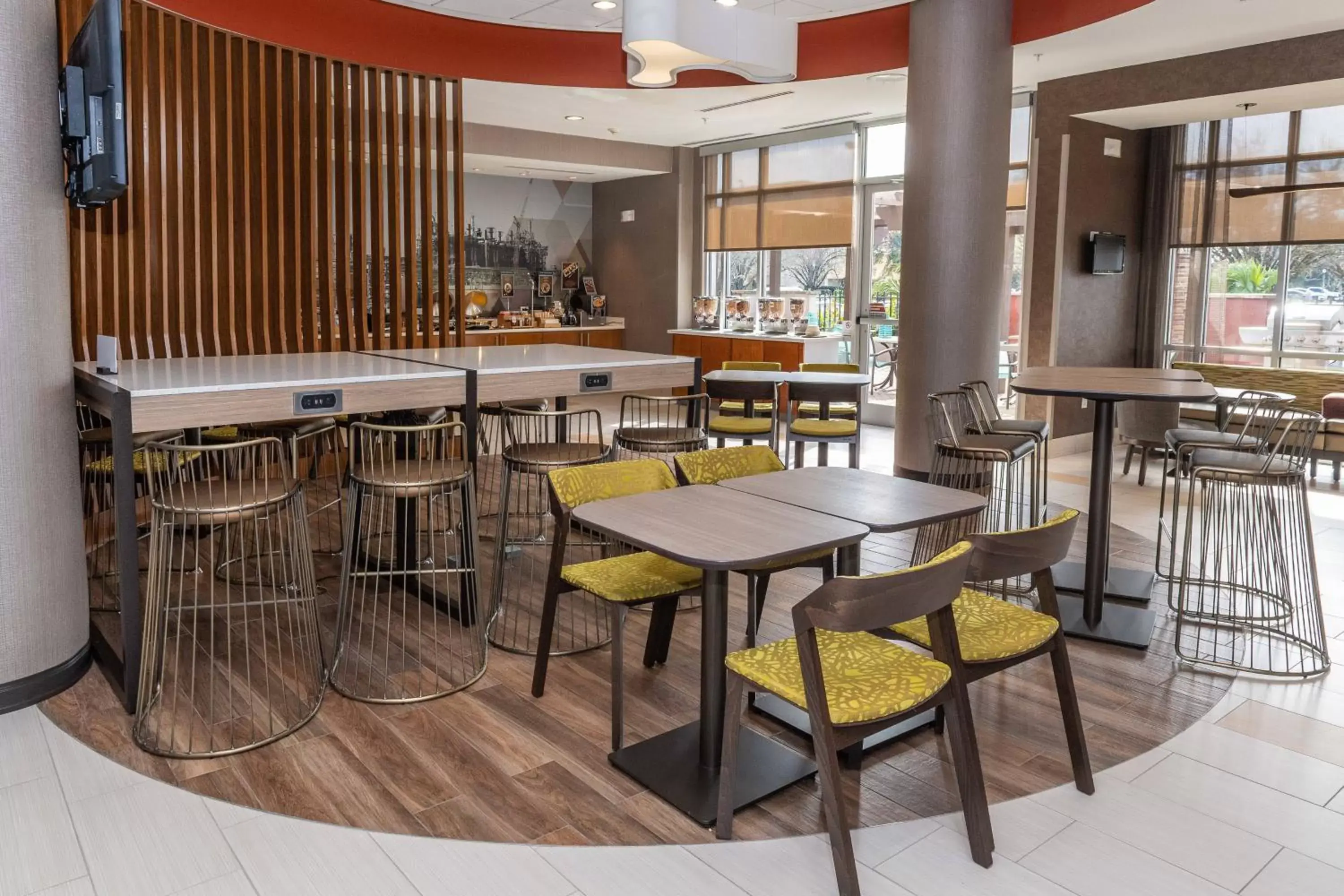 Breakfast, Restaurant/Places to Eat in SpringHill Suites by Marriott Houston Baytown