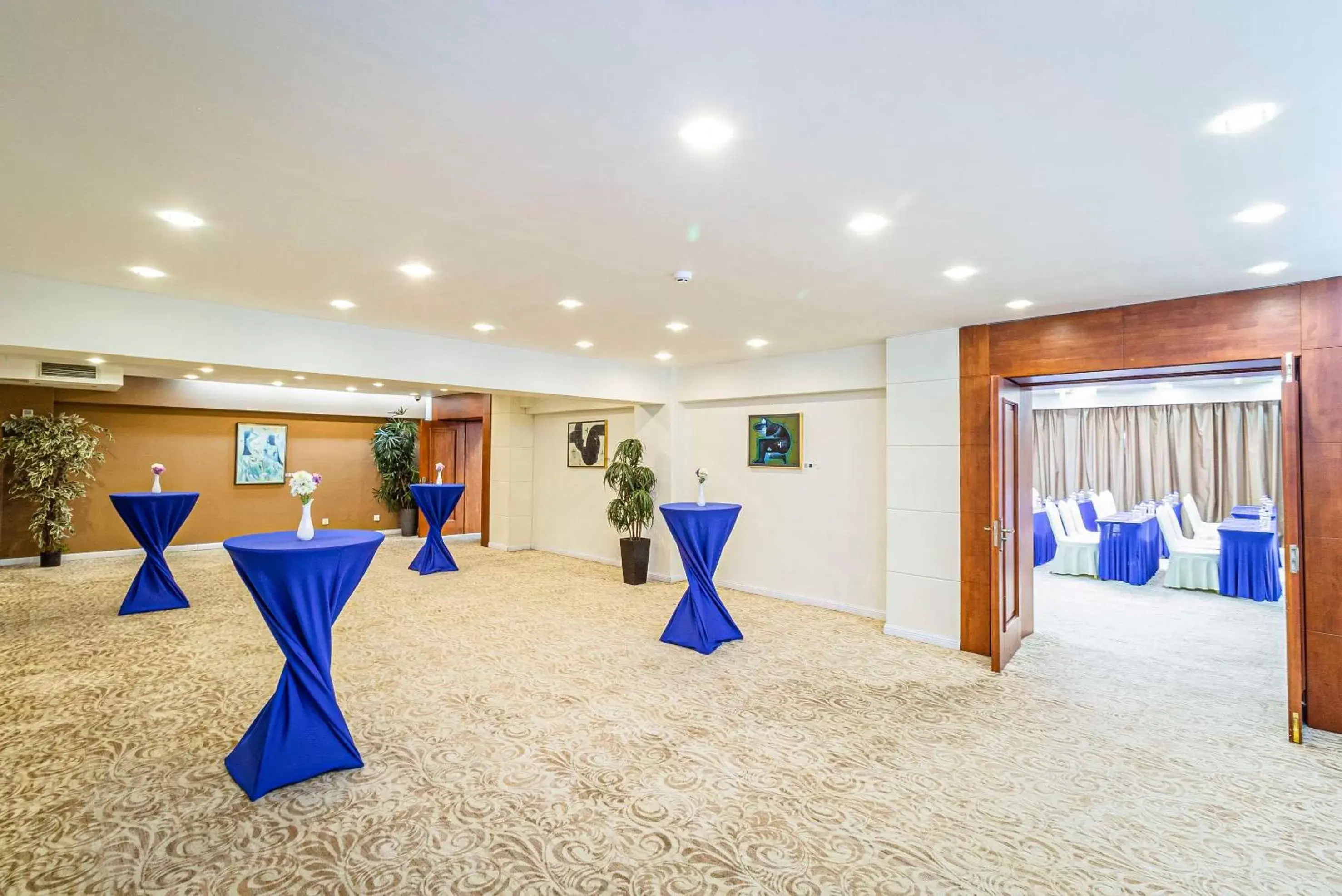 Meeting/conference room, Banquet Facilities in Kempinski Hotel Khan Palace