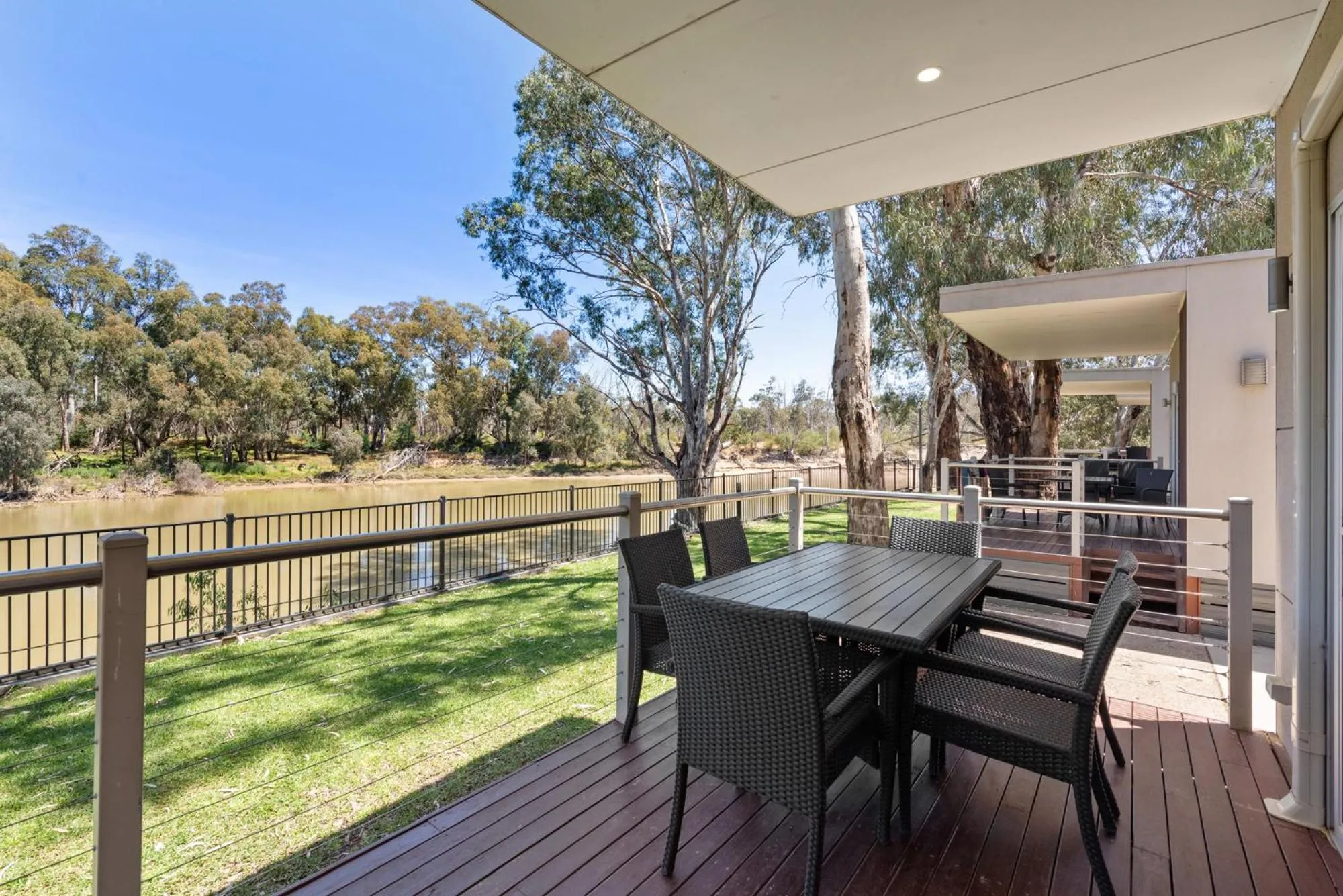 Balcony/Terrace in Discovery Parks - Maidens Inn Moama
