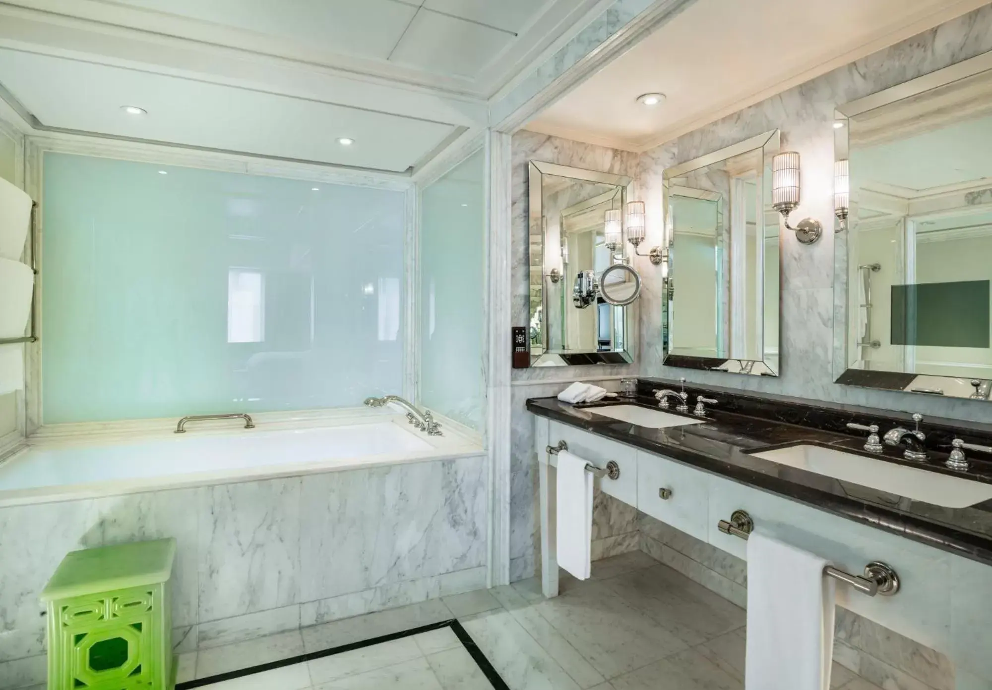 St. Regis Suite in The St. Regis Beijing St. Regis Suite in The St. Regis Beijing