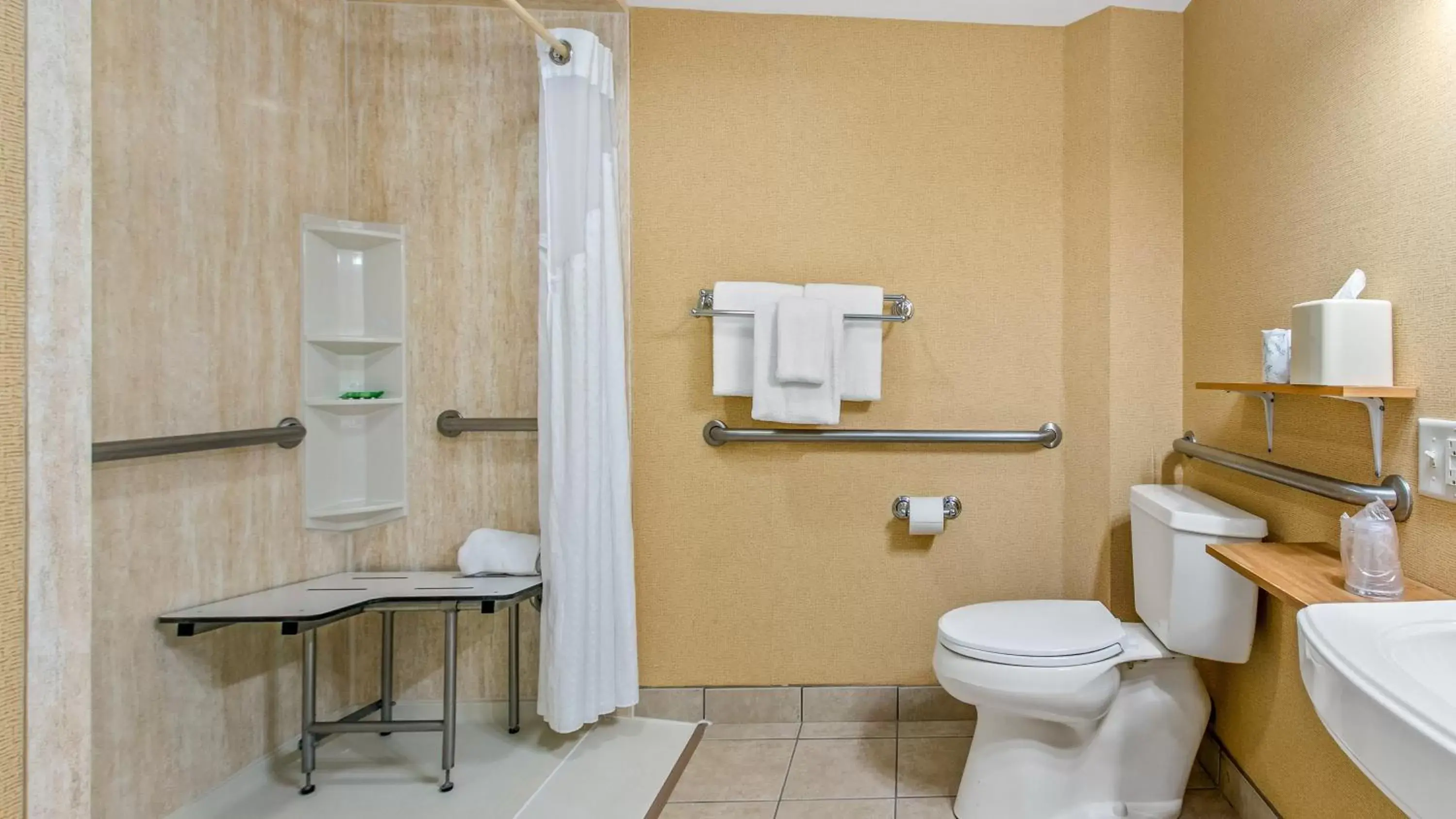 Photo of the whole room, Bathroom in Holiday Inn & Suites Clearwater Beach, an IHG Hotel