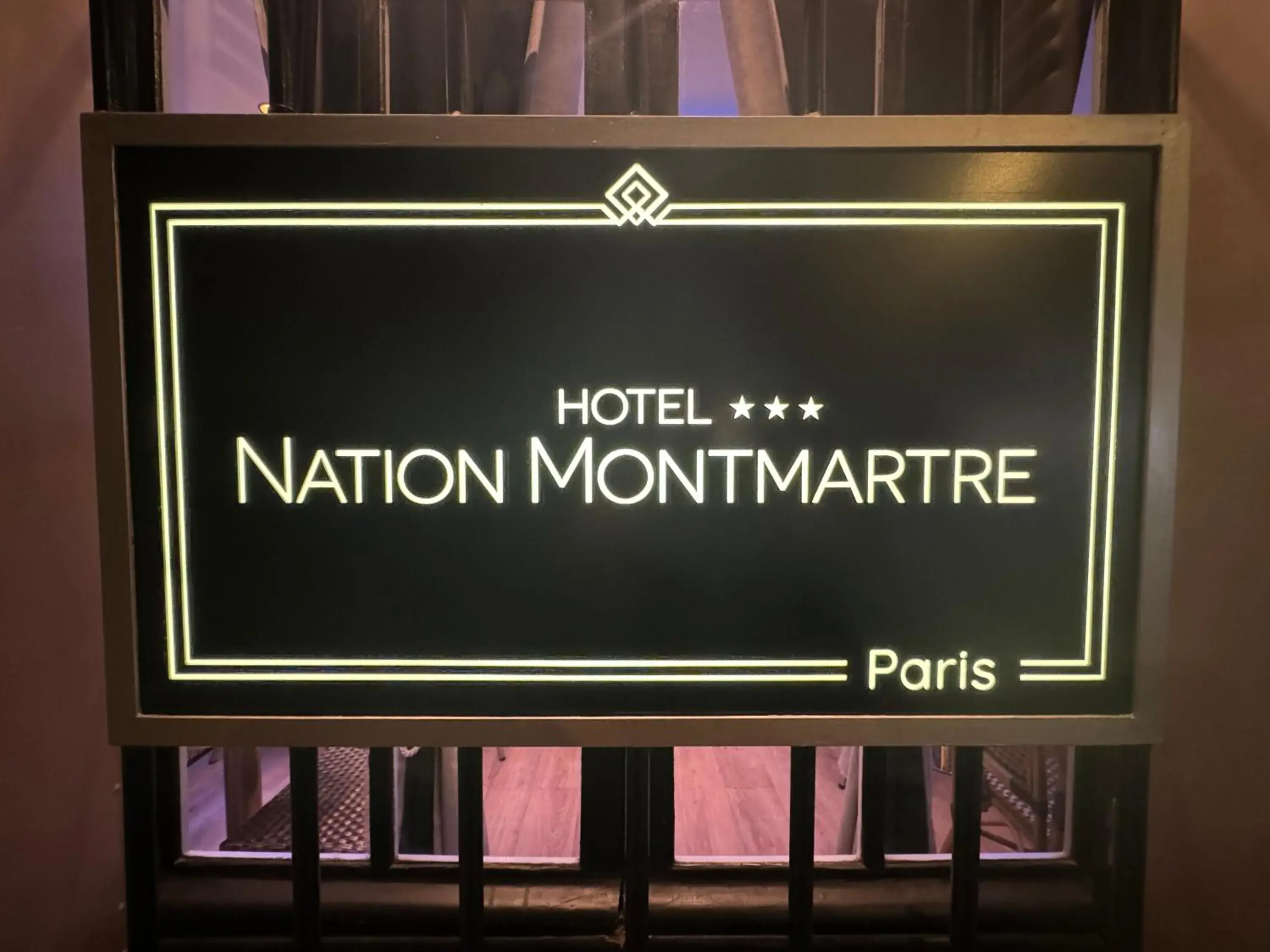 Facade/entrance in Nation Montmartre Hotel