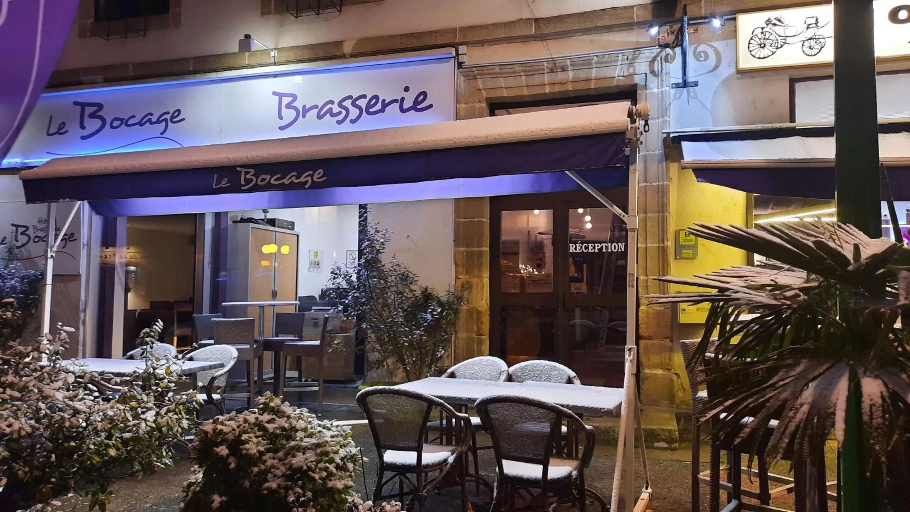 Patio in Logis Le Bocage