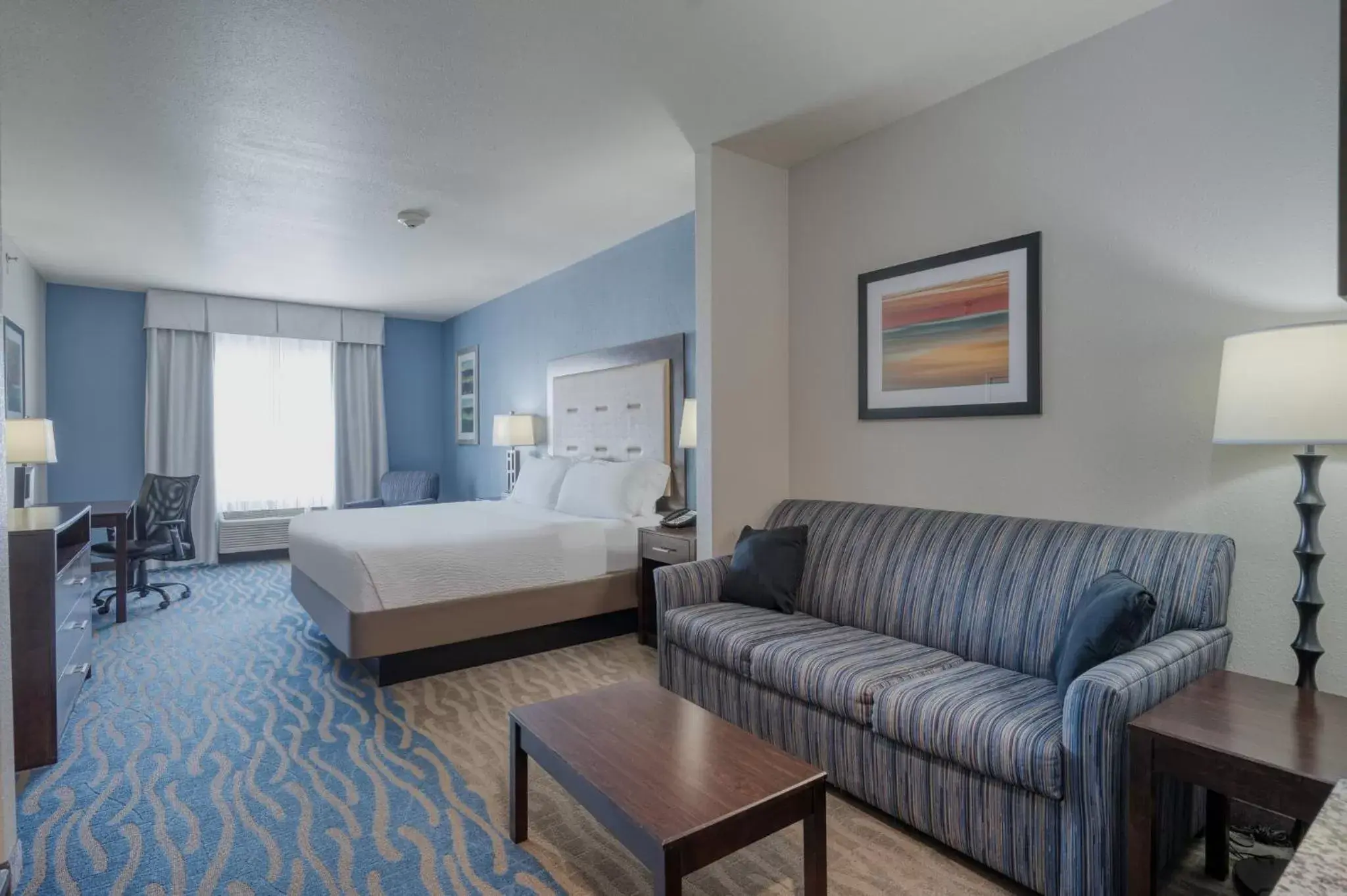 Photo of the whole room in Holiday Inn Express and Suites Edwardsville, an IHG Hotel