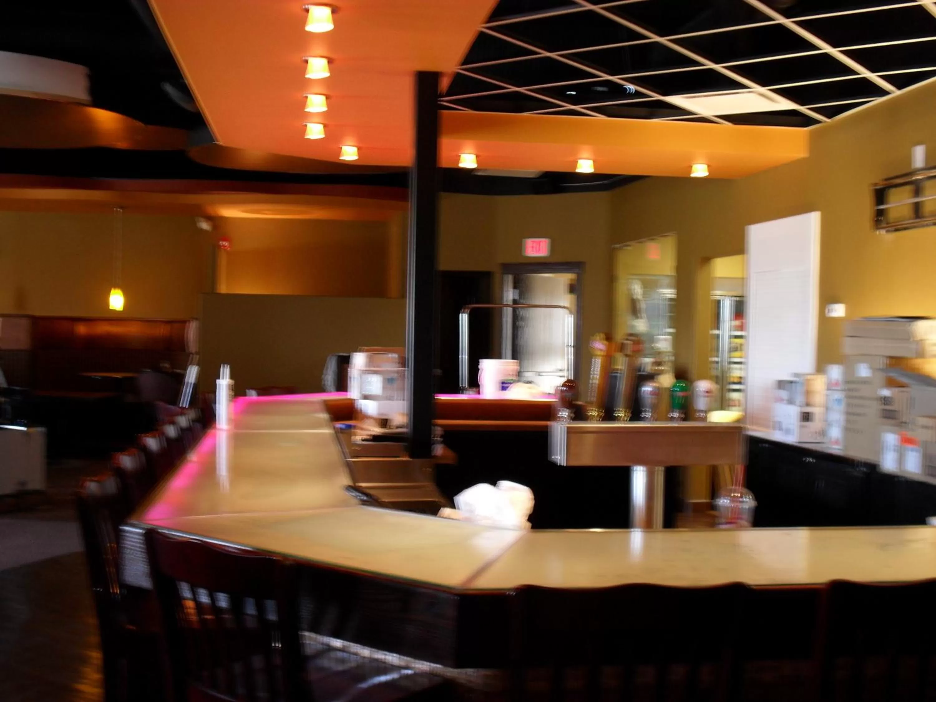 Lounge or bar in Travelodge by Wyndham Regina