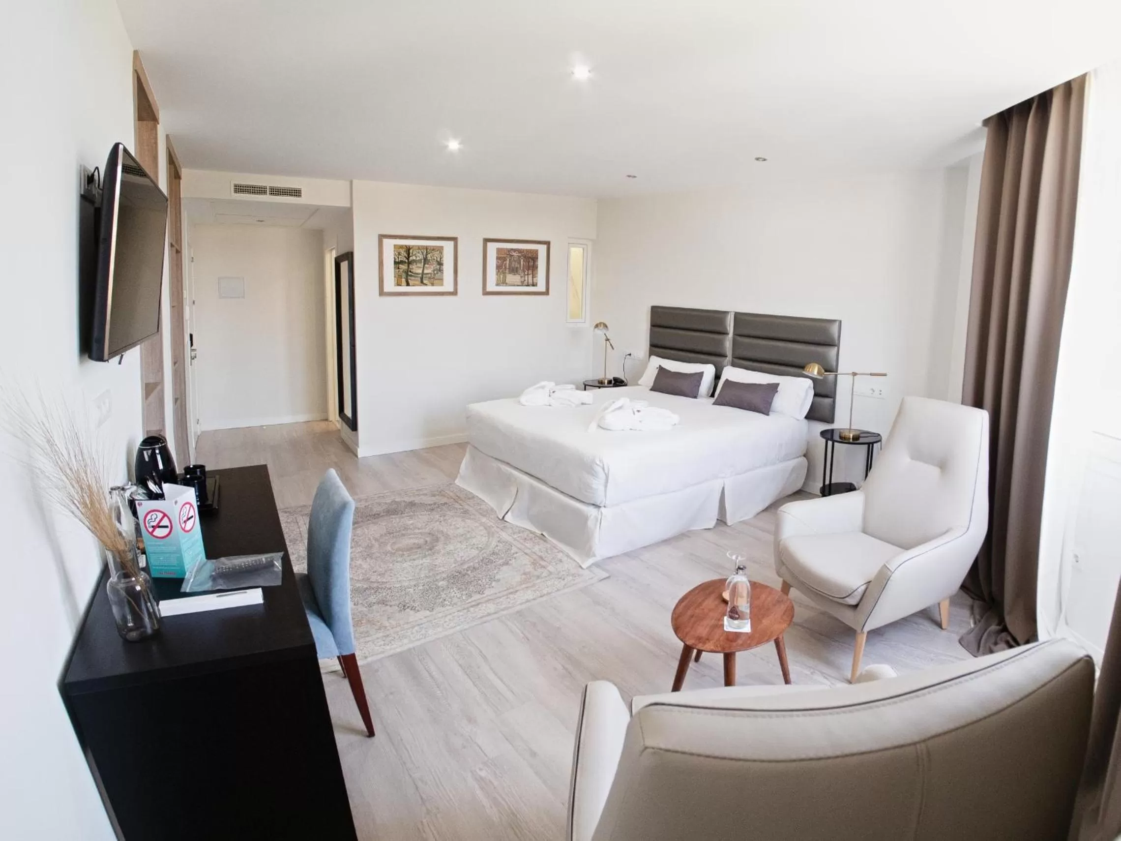 Bedroom, Bed in Hotel Pasarela