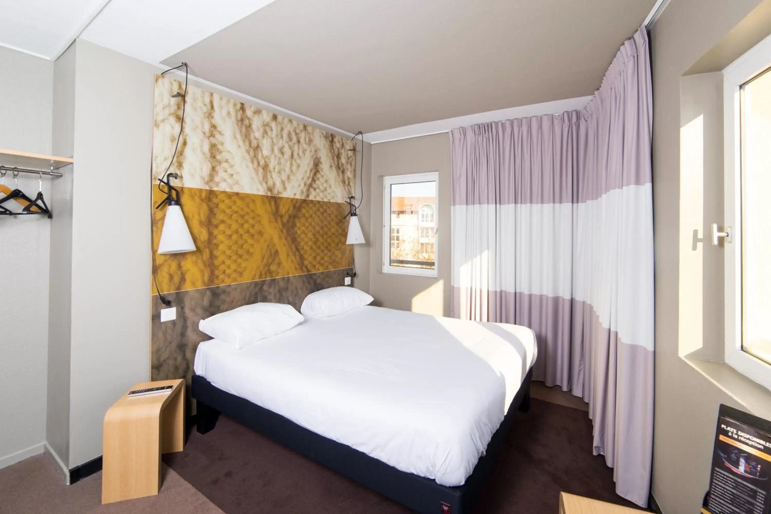 Bedroom, Bed in Ibis Toulouse Purpan Aeroport