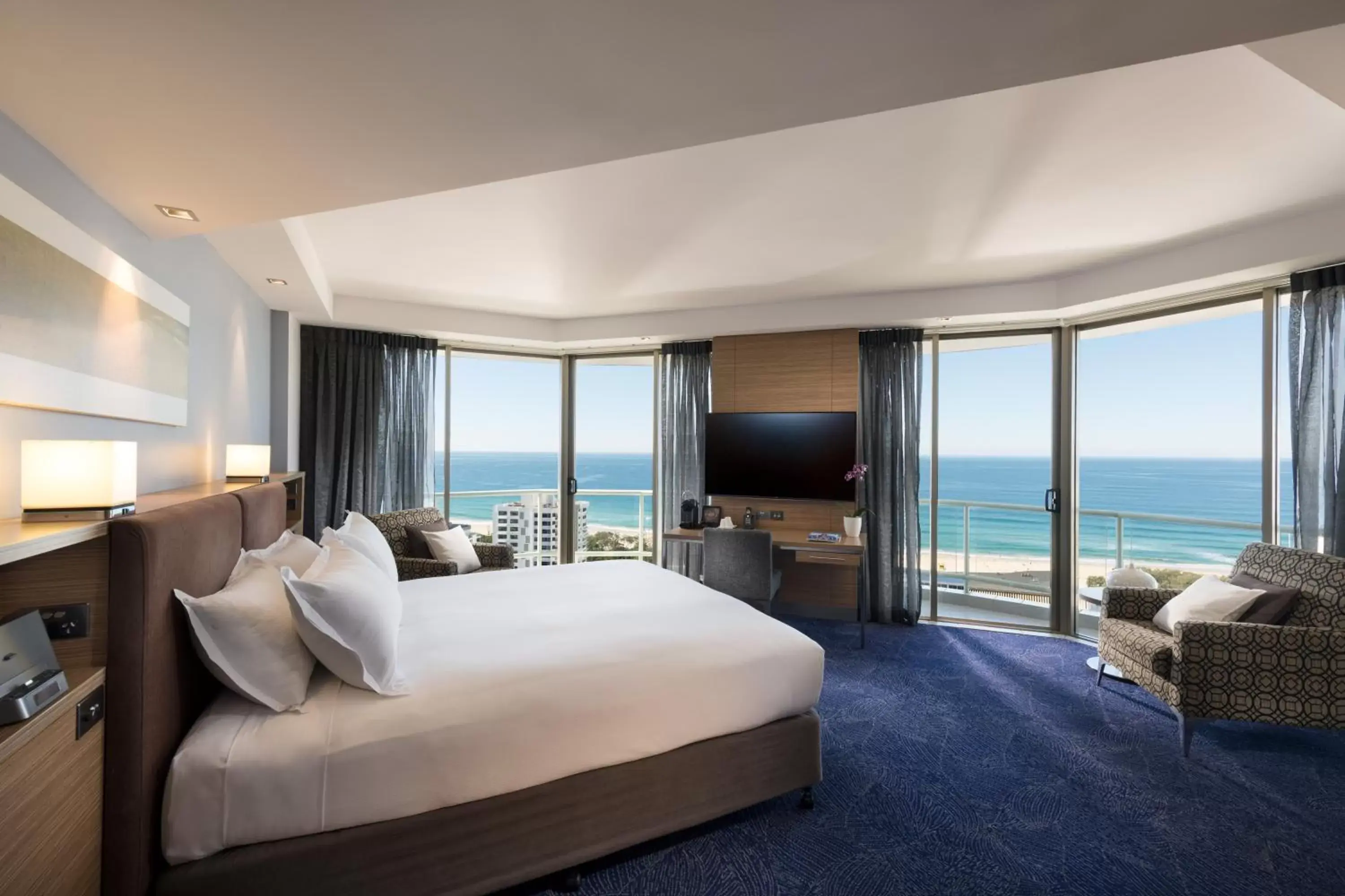 TV and multimedia, Sea View in Sofitel Gold Coast Broadbeach