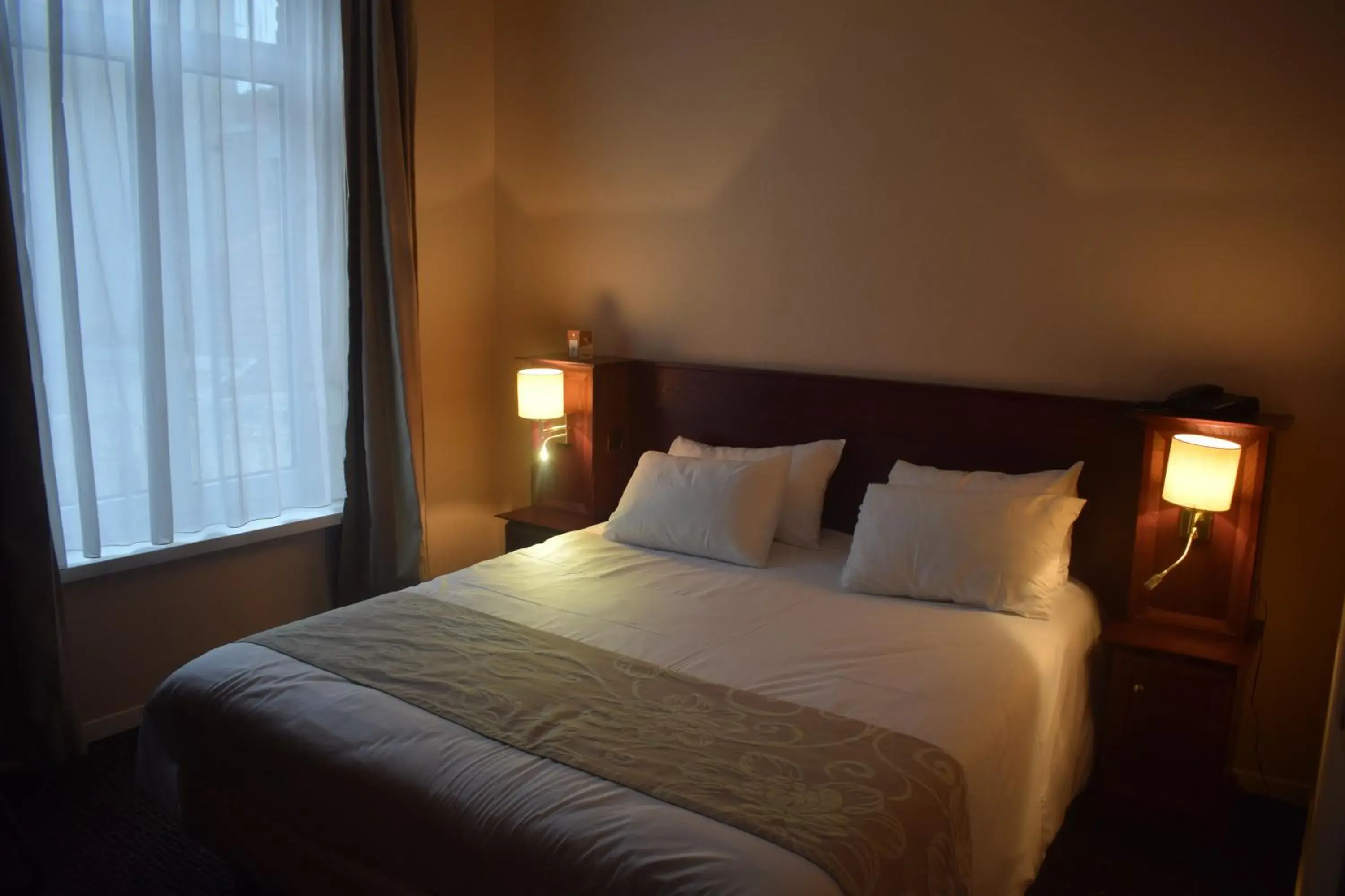 Bed in Metropol Hotel