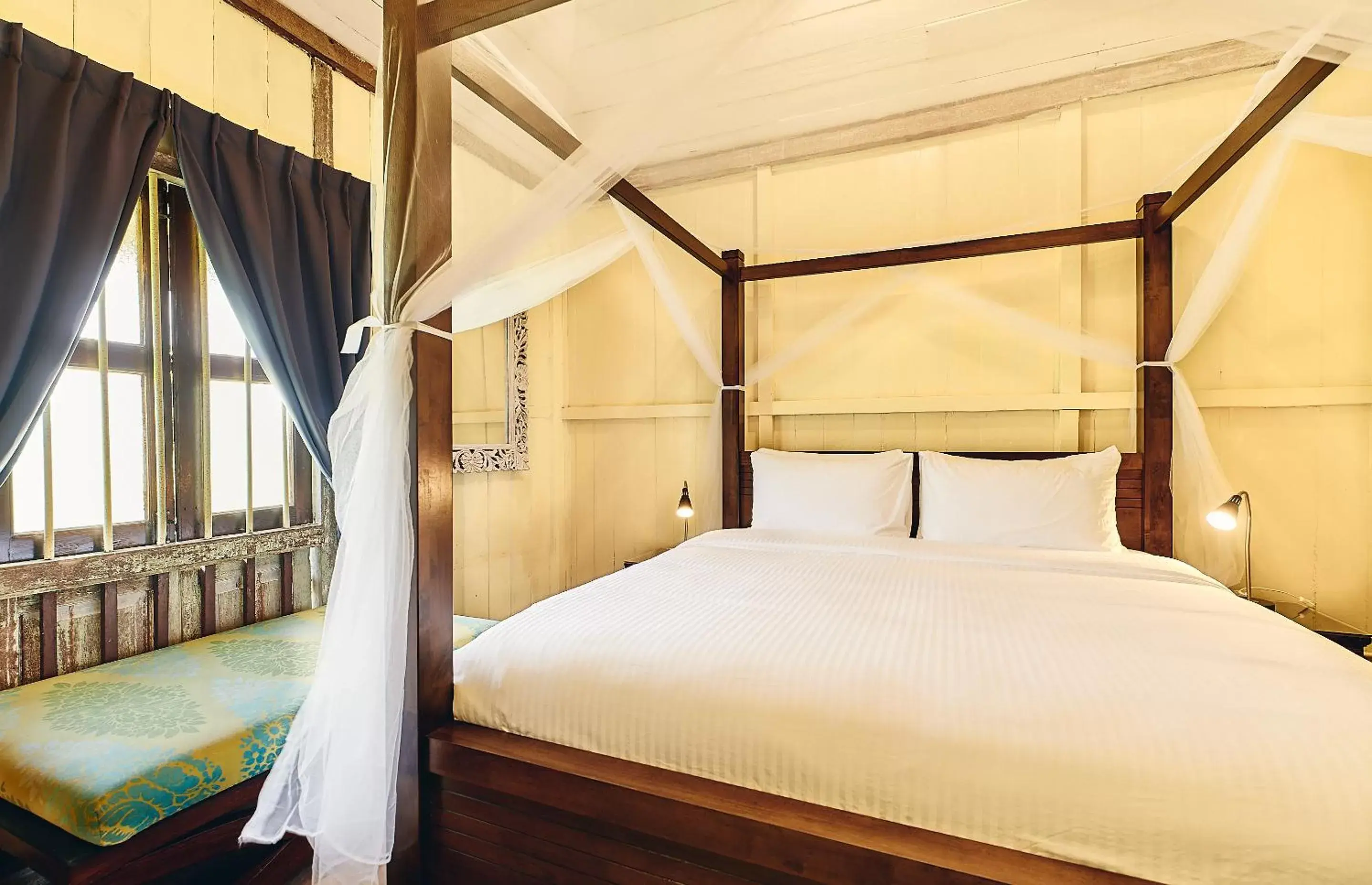 Bedroom, Bed in Temple Tree Resort