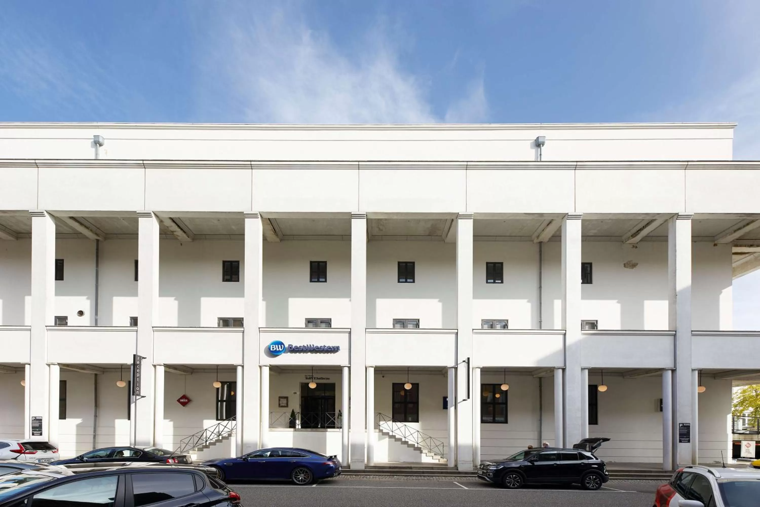 Property building in Best Western ToRVEhallerne