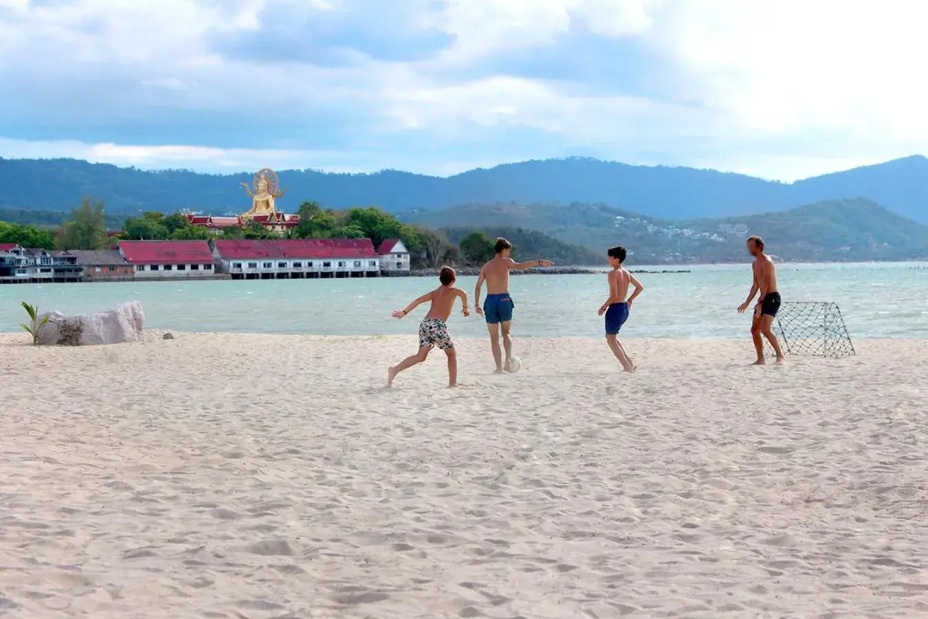 Nearby landmark, Beach in Deva Beach Resort Samui