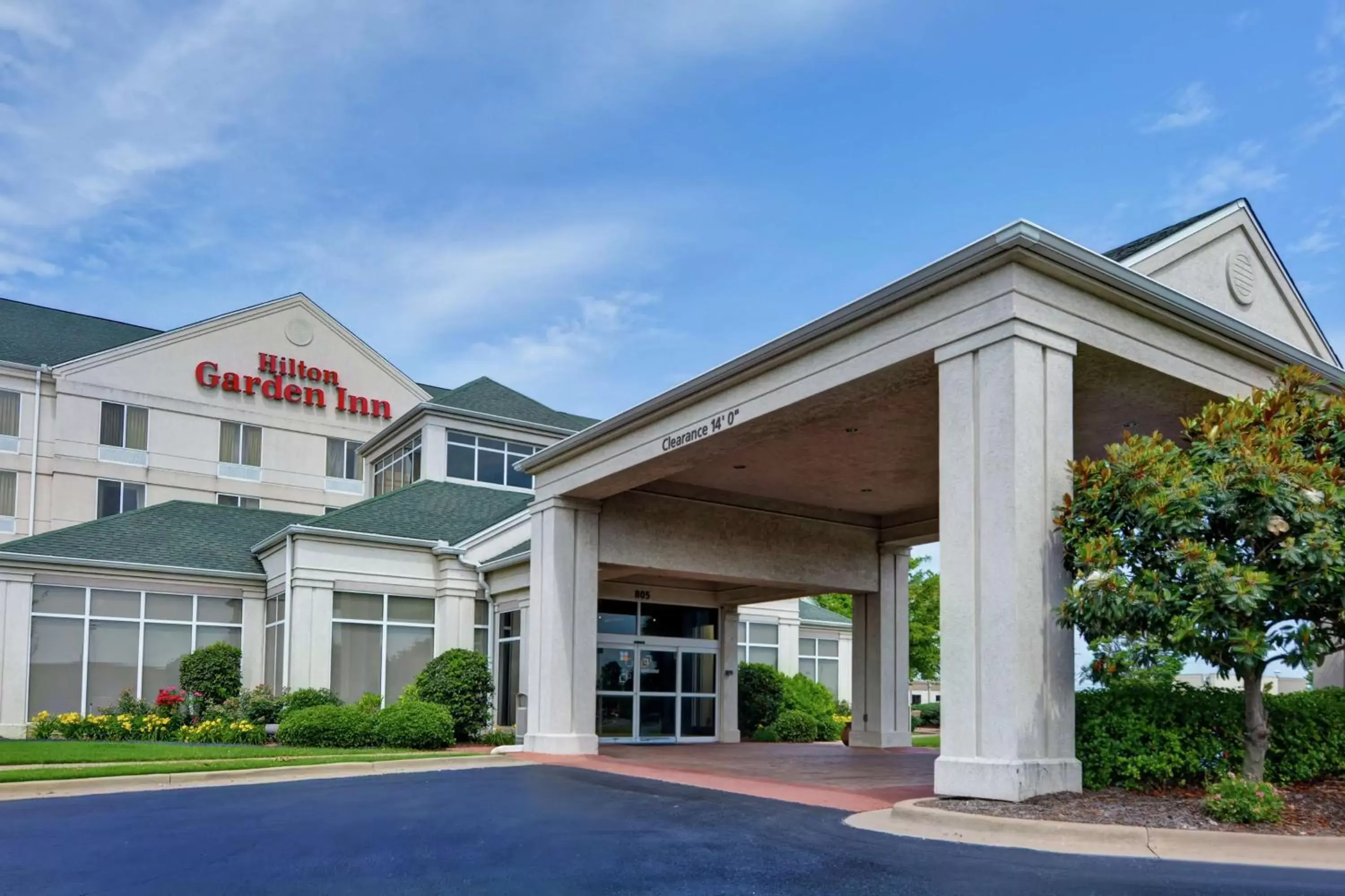 Property building in Hilton Garden Inn Conway Property building in Hilton Garden Inn Conway