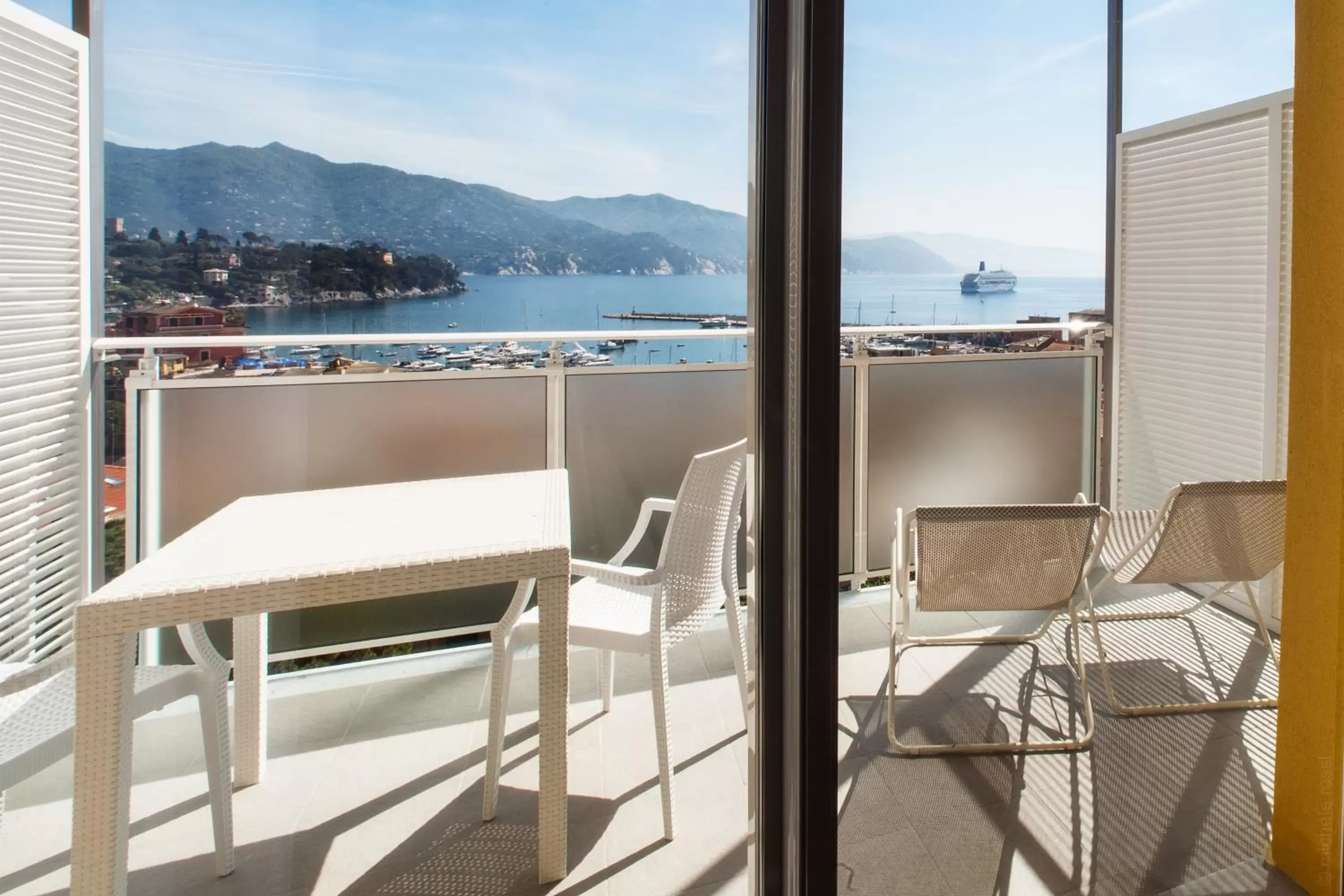 Sea view, Balcony/Terrace in B&B Hotels Park Hotel Suisse Santa Margherita Ligure