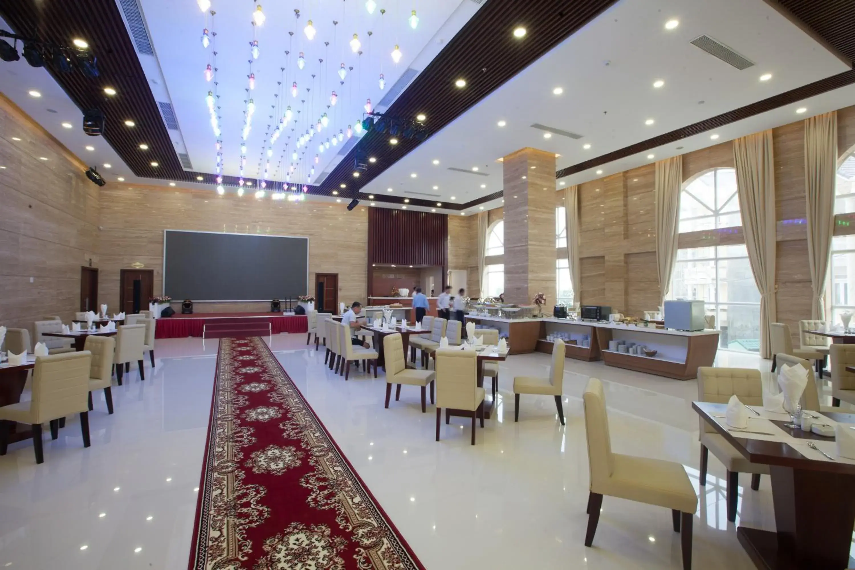 Restaurant/Places to Eat in Khanh Linh Hotel