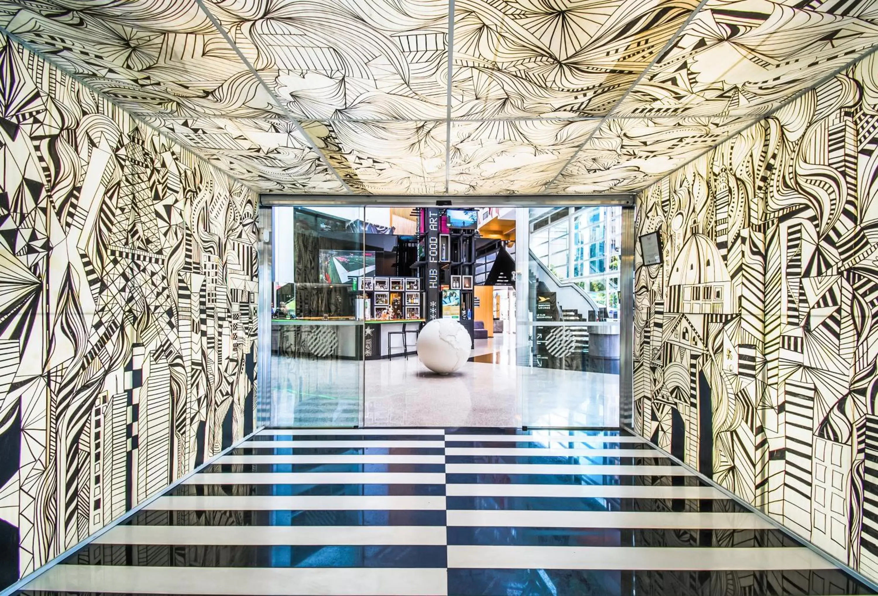 Facade/entrance in Pullman Sao Paulo Vila Olimpia