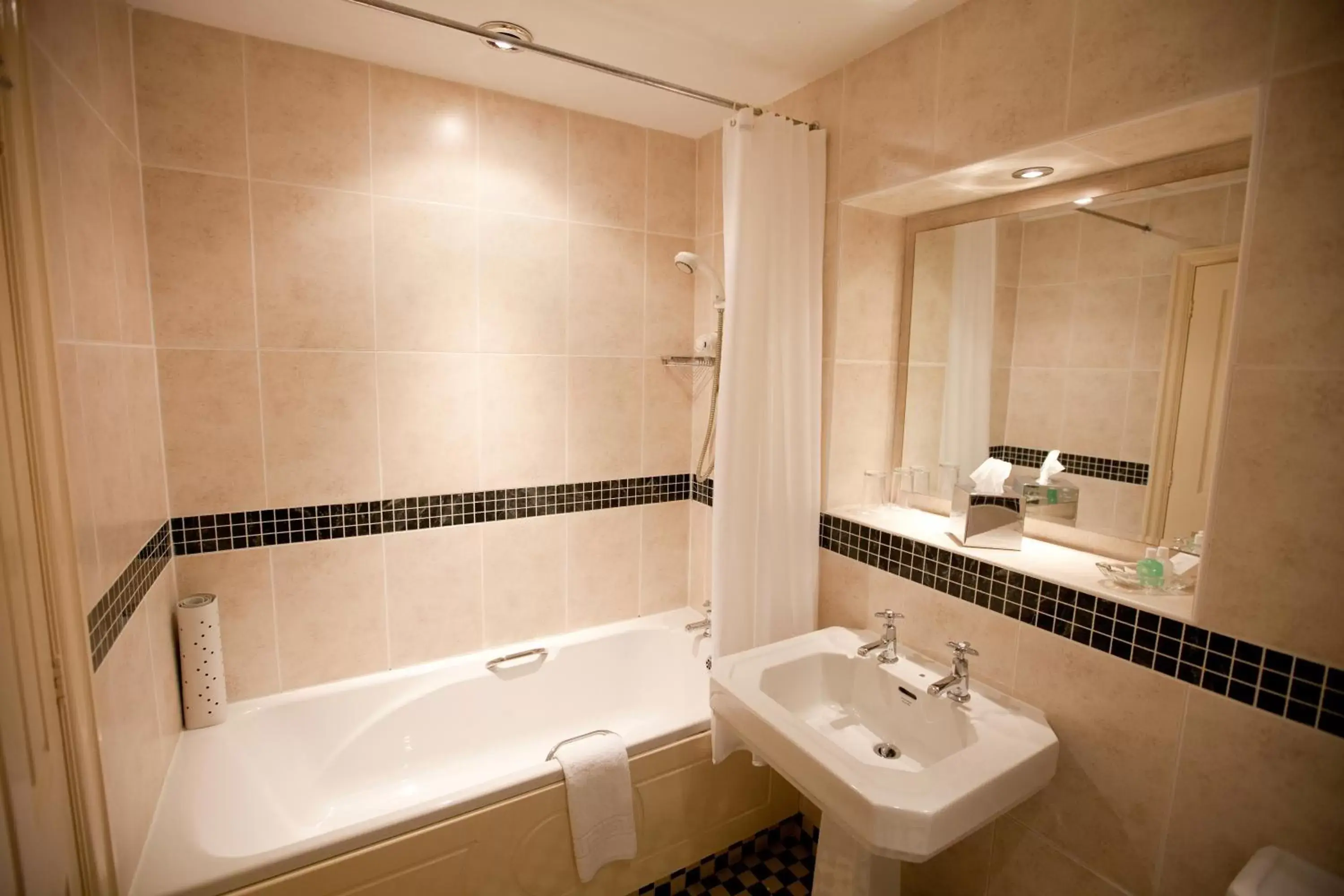 Bathroom in Ringwood Hall Hotel & Spa