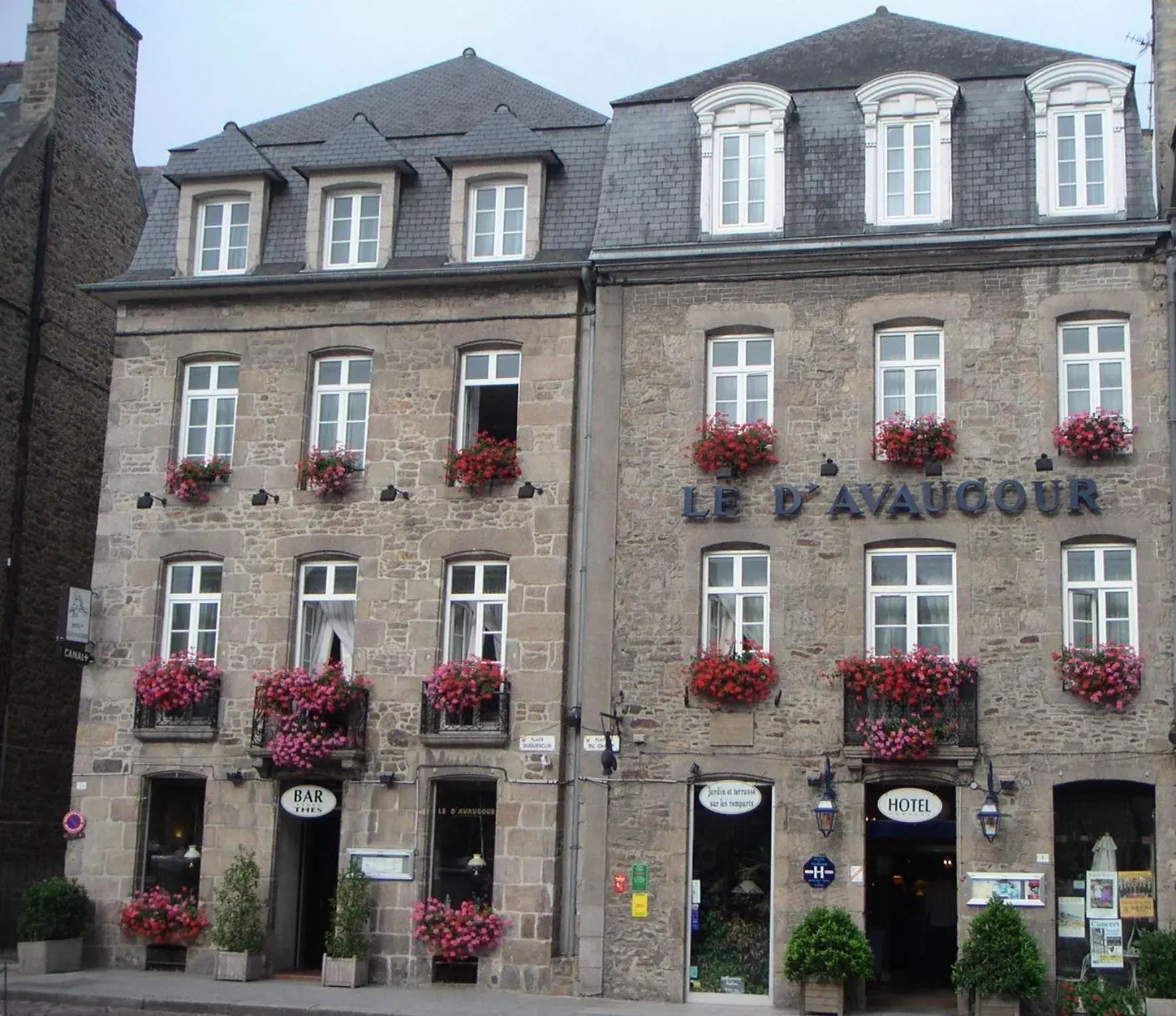 Facade/entrance, Property Building in Hôtel Le D'Avaugour