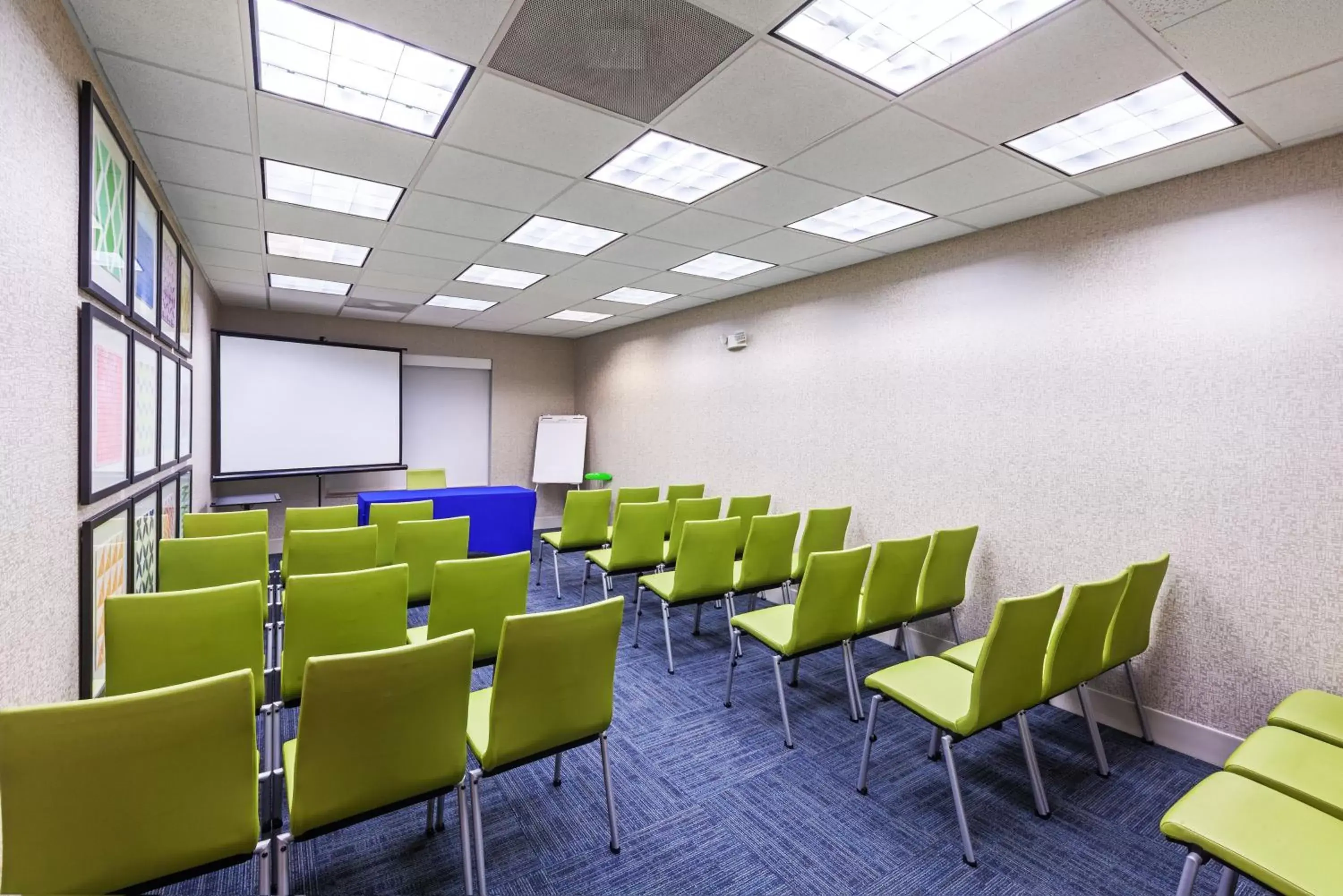Meeting/conference room in Holiday Inn Express New Orleans East, an IHG Hotel