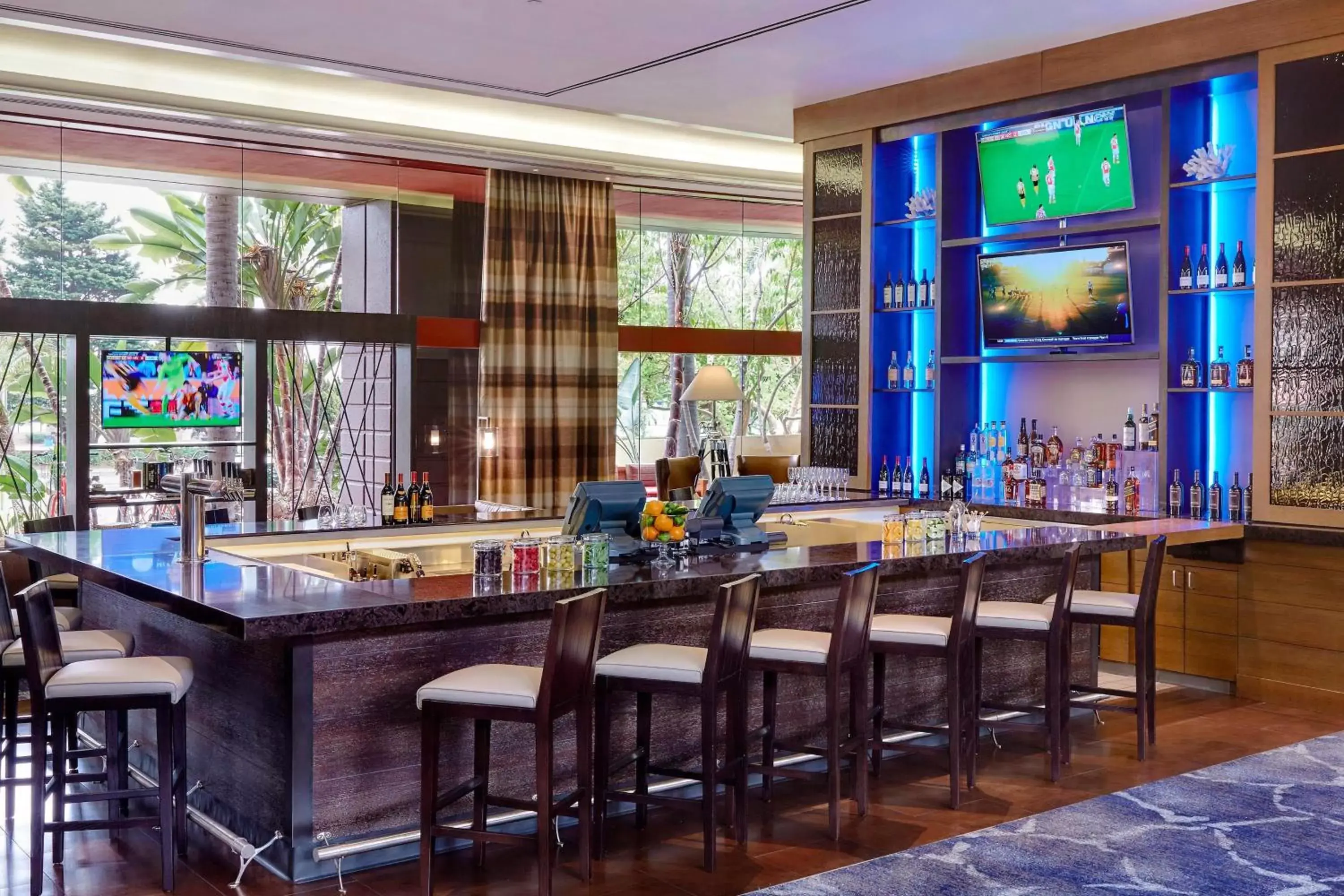 Lobby or reception, Lounge/Bar in Marina del Rey Marriott