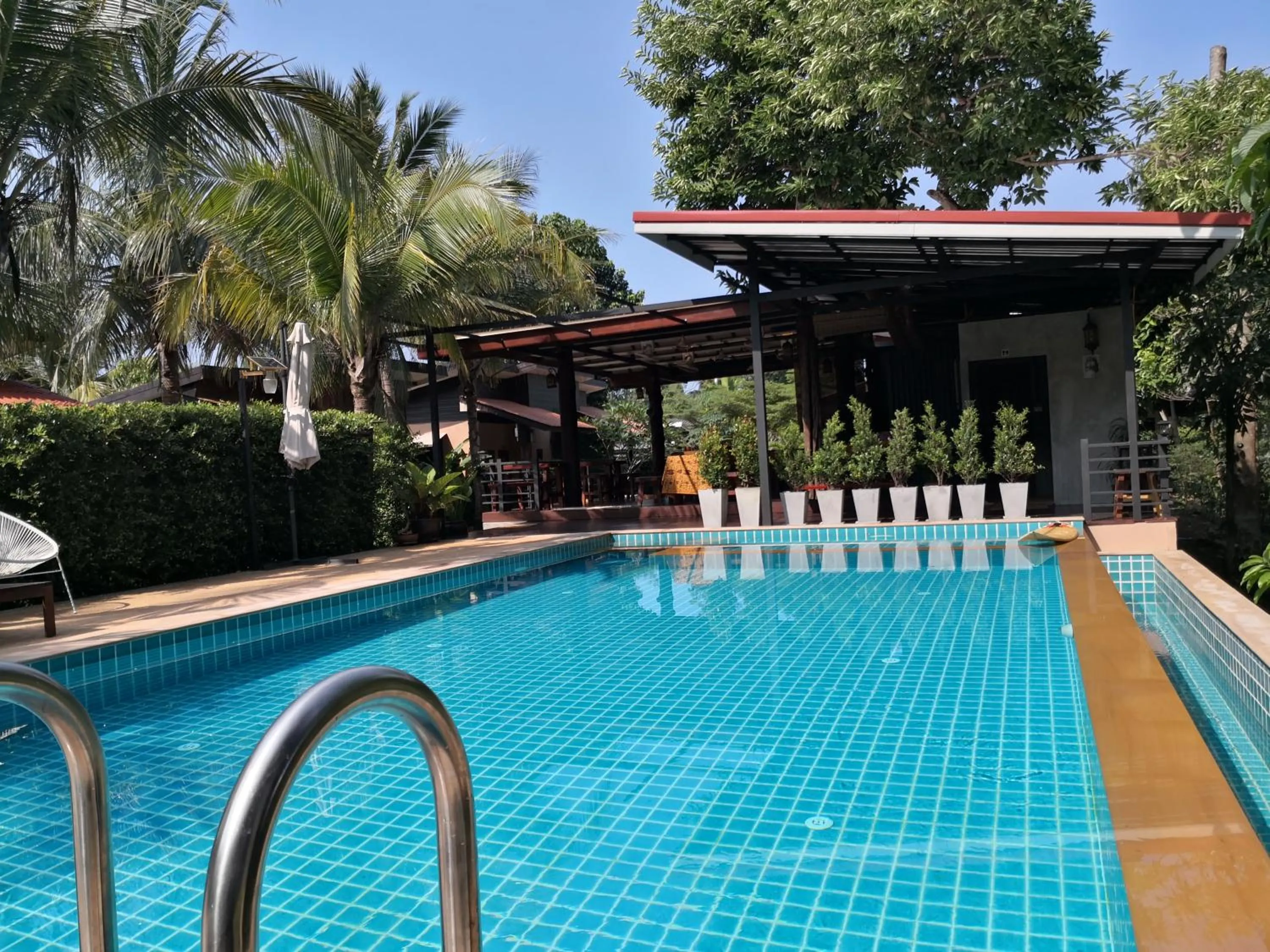 Swimming pool in Baan Suan Rim Klong Resort