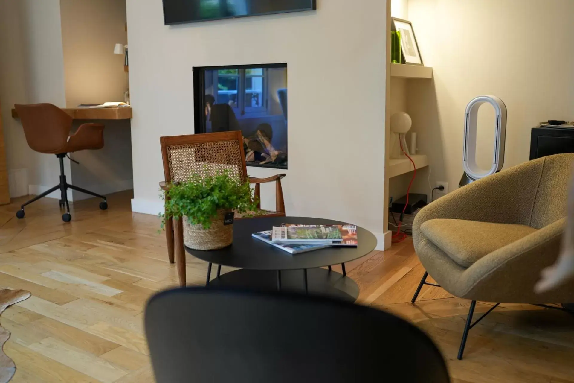 Living room, Seating Area in Maison d'hôtes du Jardin