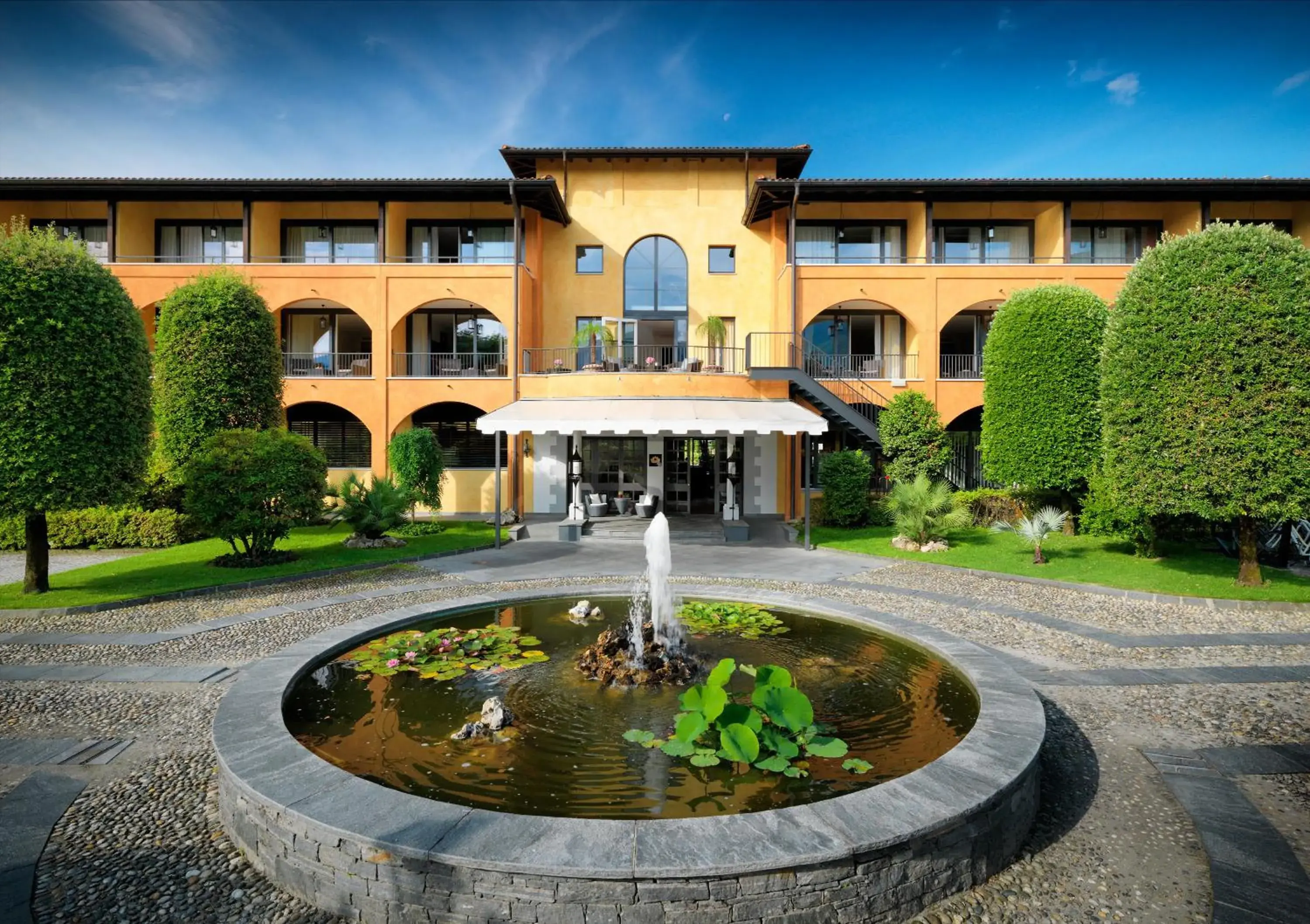 Property Building in Giardino Ascona