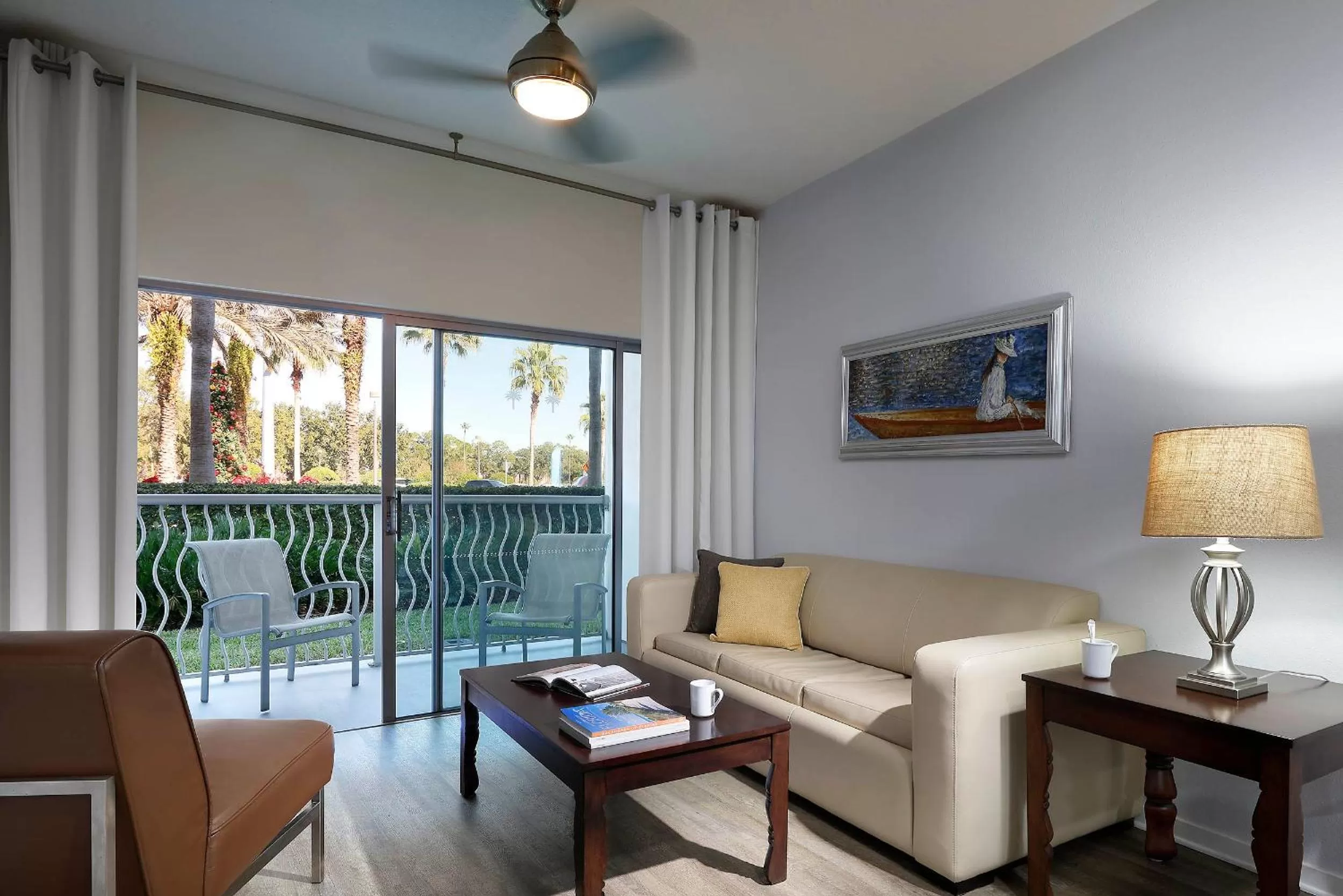 Living room in Meliá Orlando Celebration