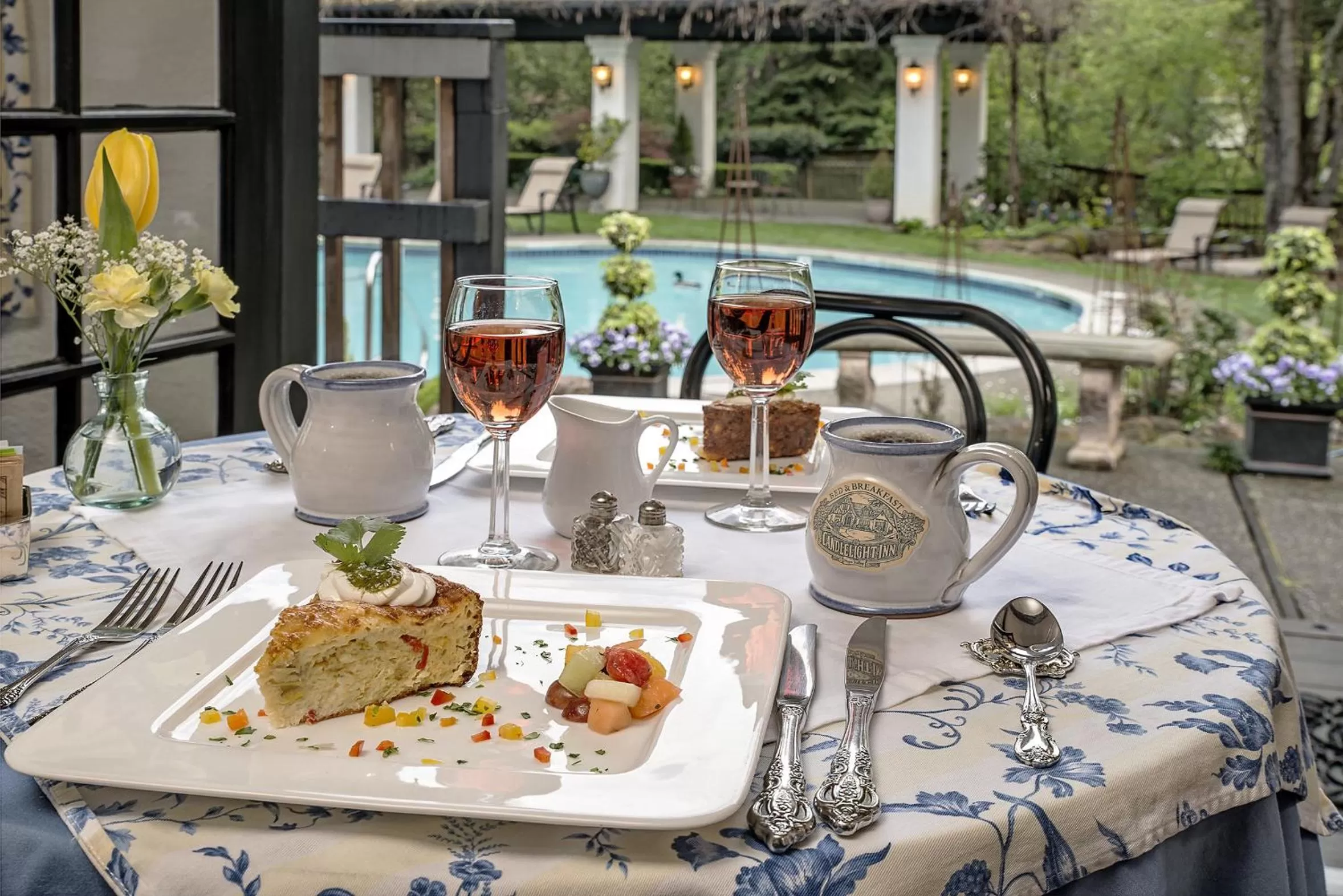 Breakfast in Candlelight Inn Napa Valley