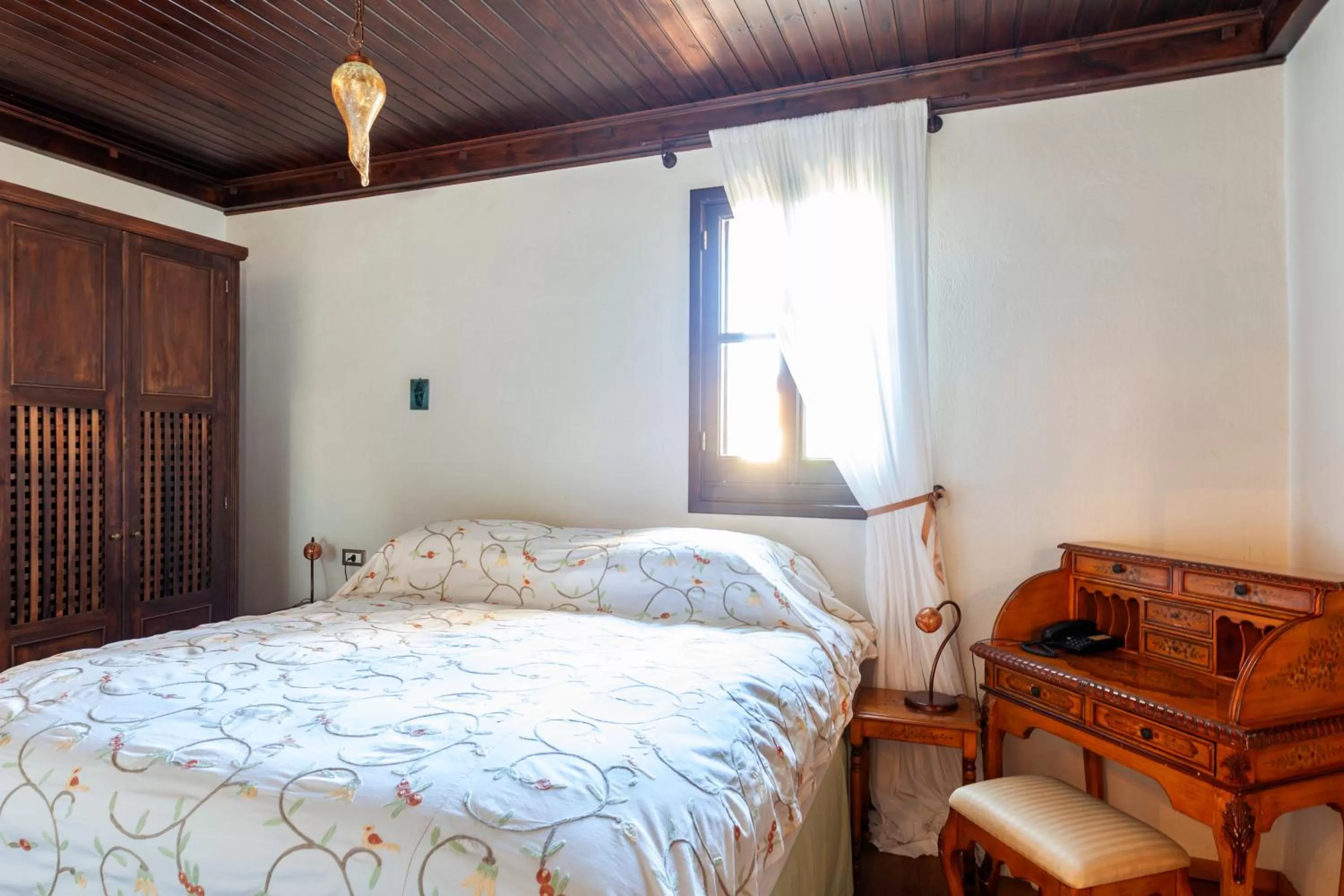 Bed in Spirit Of The Knights Boutique Hotel