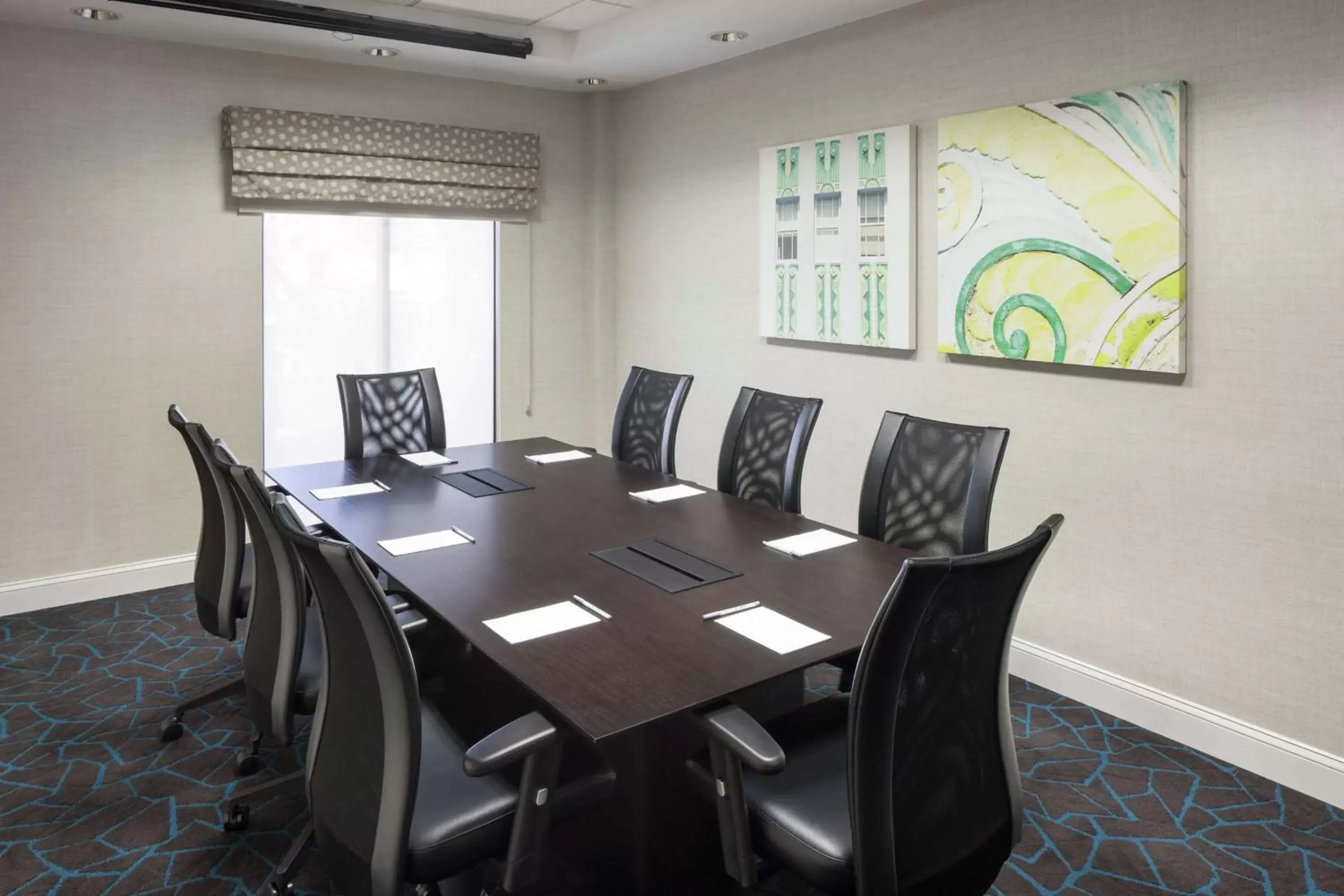 Meeting/conference room in Hampton Inn & Suites Miami-Doral Dolphin Mall