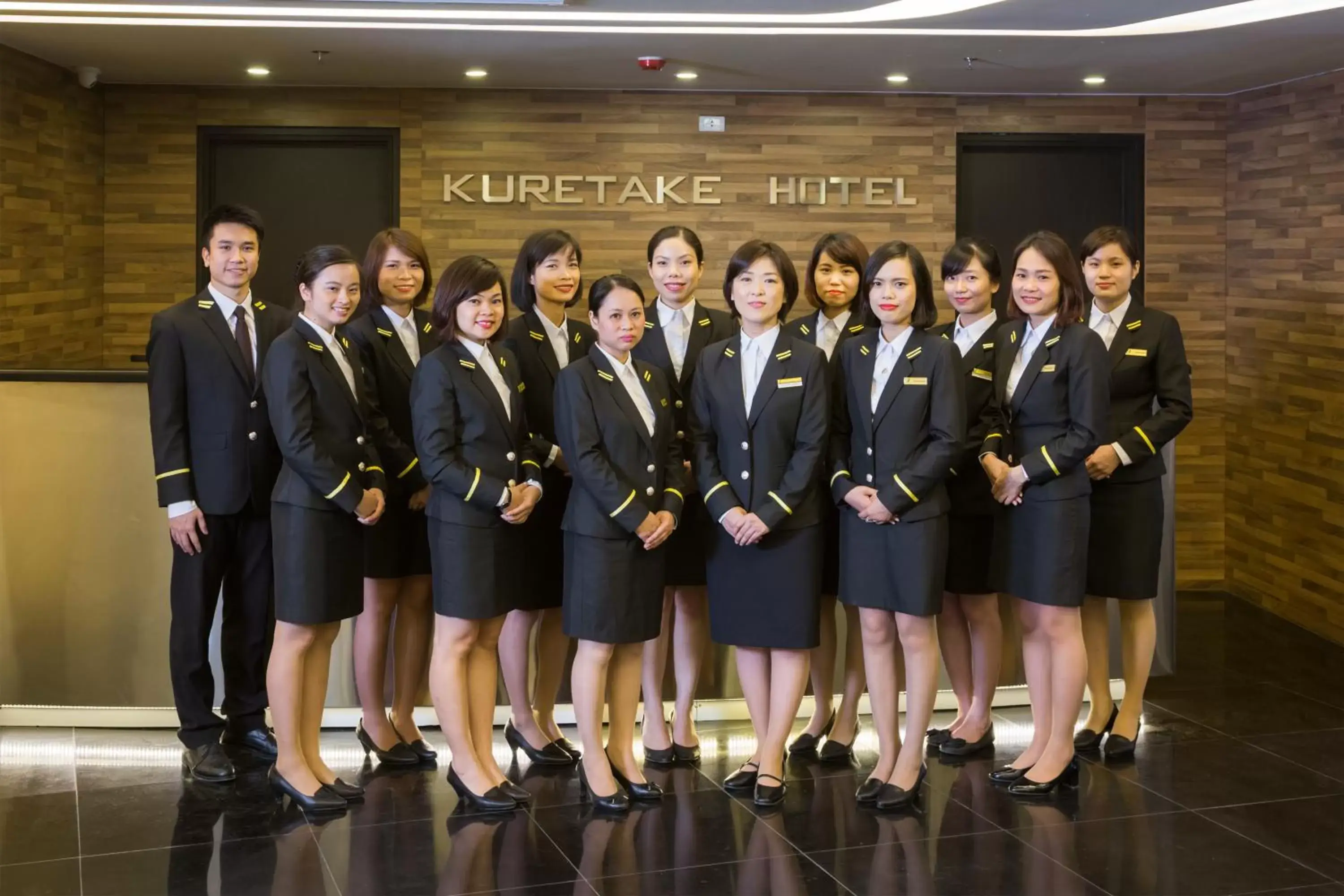 Staff in Kuretake Inn Kim Ma 132