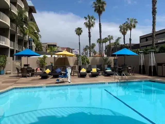 Pool view, Swimming Pool in Inn by the Sea, La Jolla