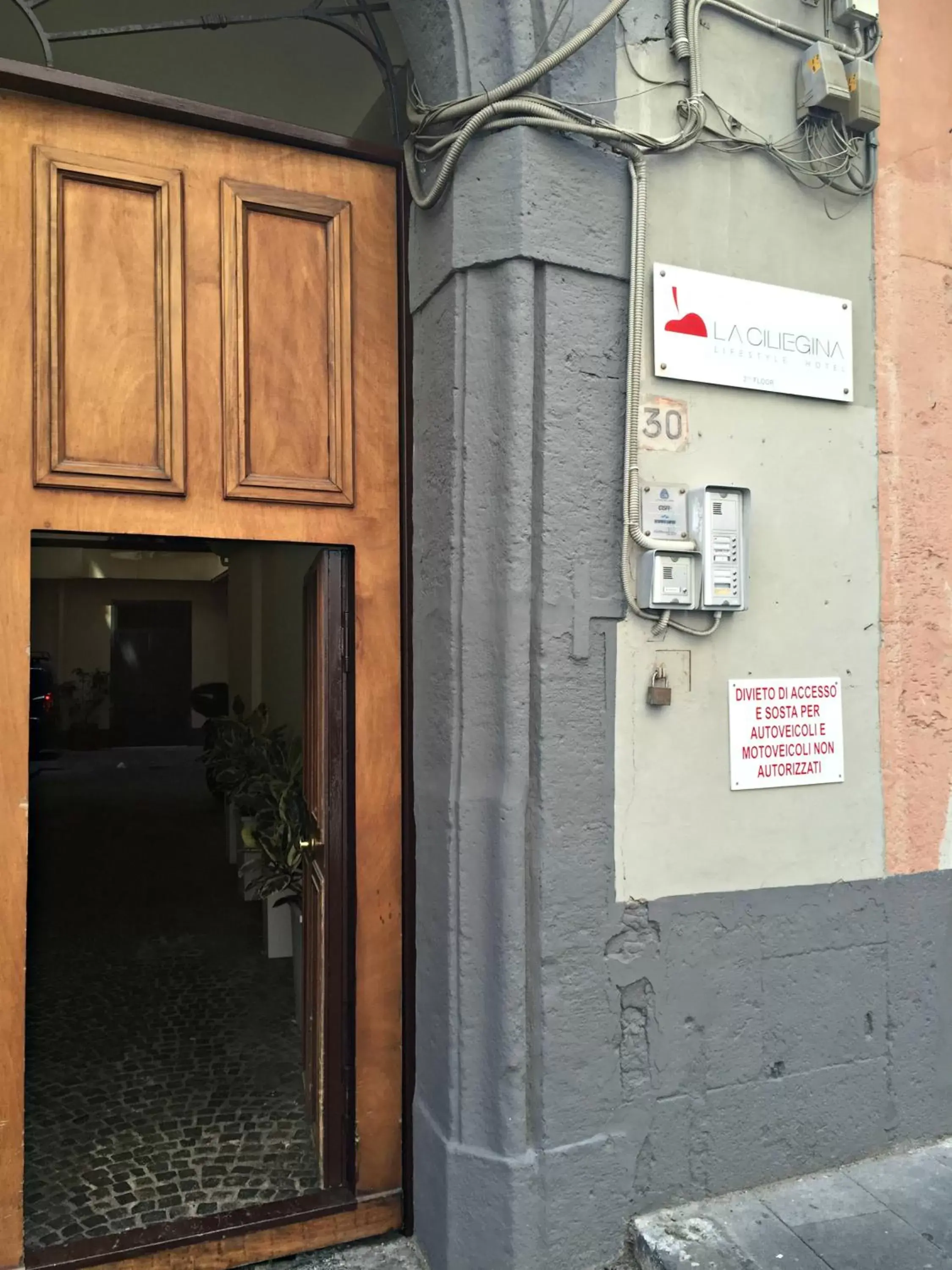 Facade/entrance in La Ciliegina Lifestyle Hotel