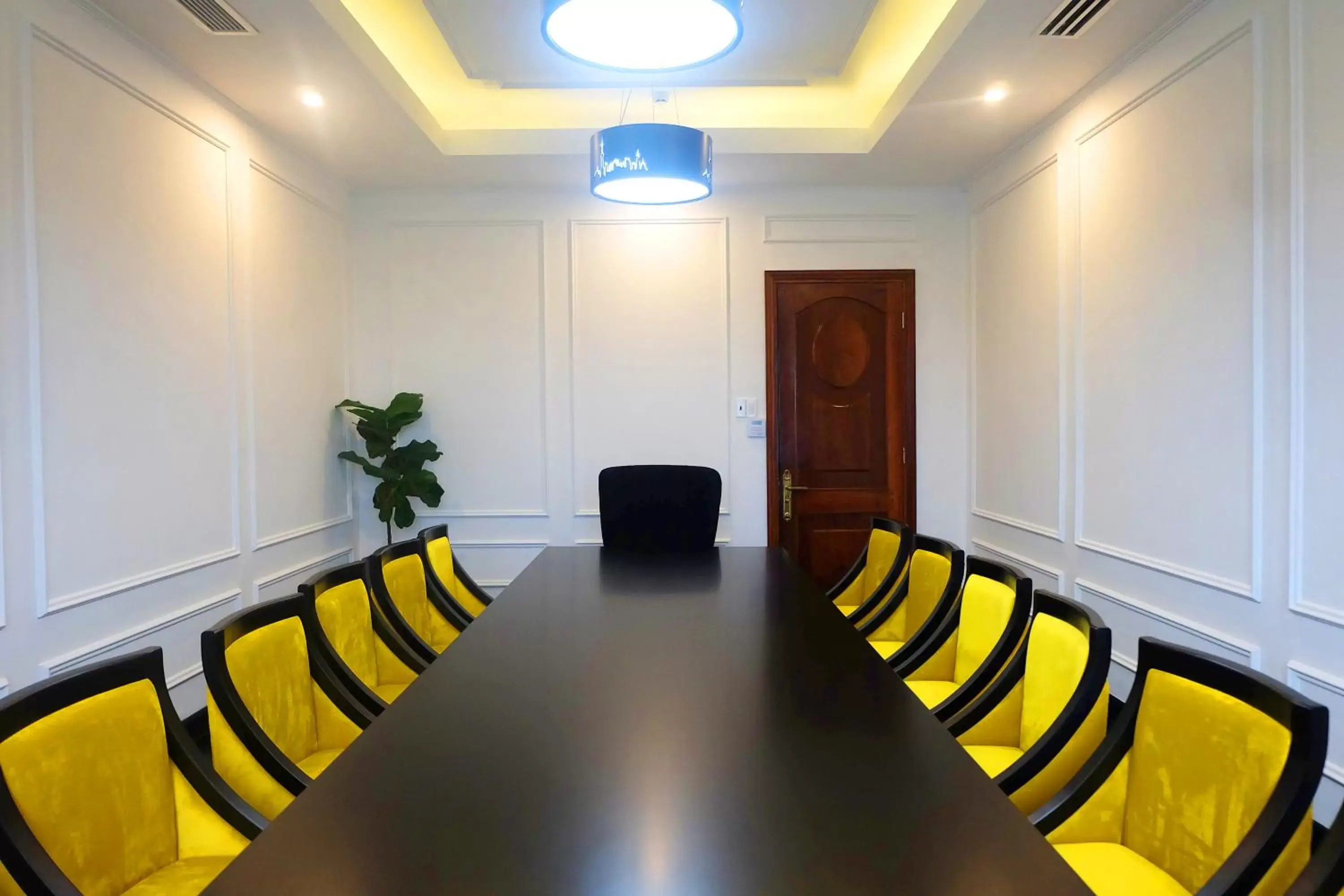 Meeting/conference room in Hotel Majestic Saigon