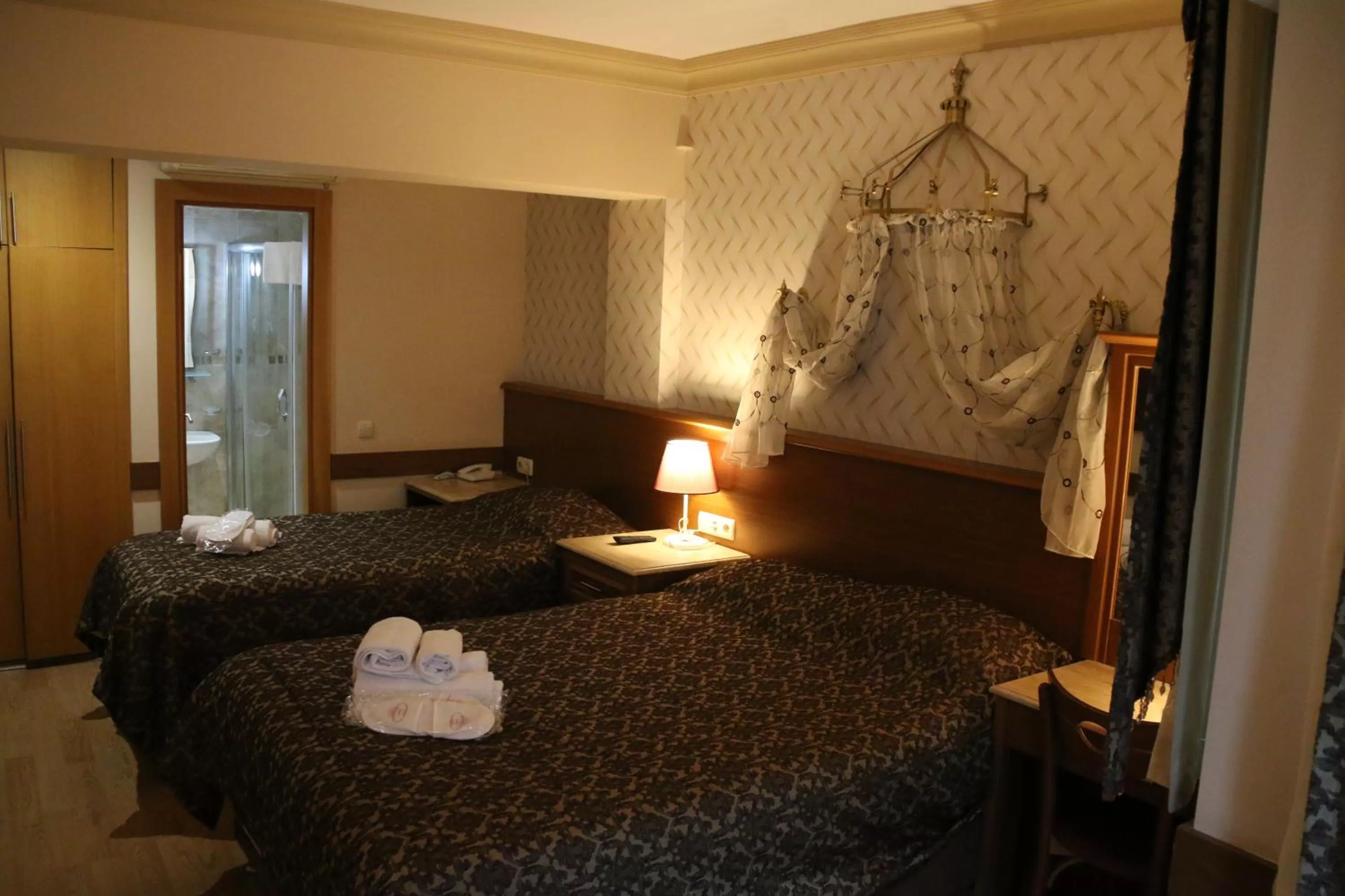 Bed in Grand Peninsula Hotel