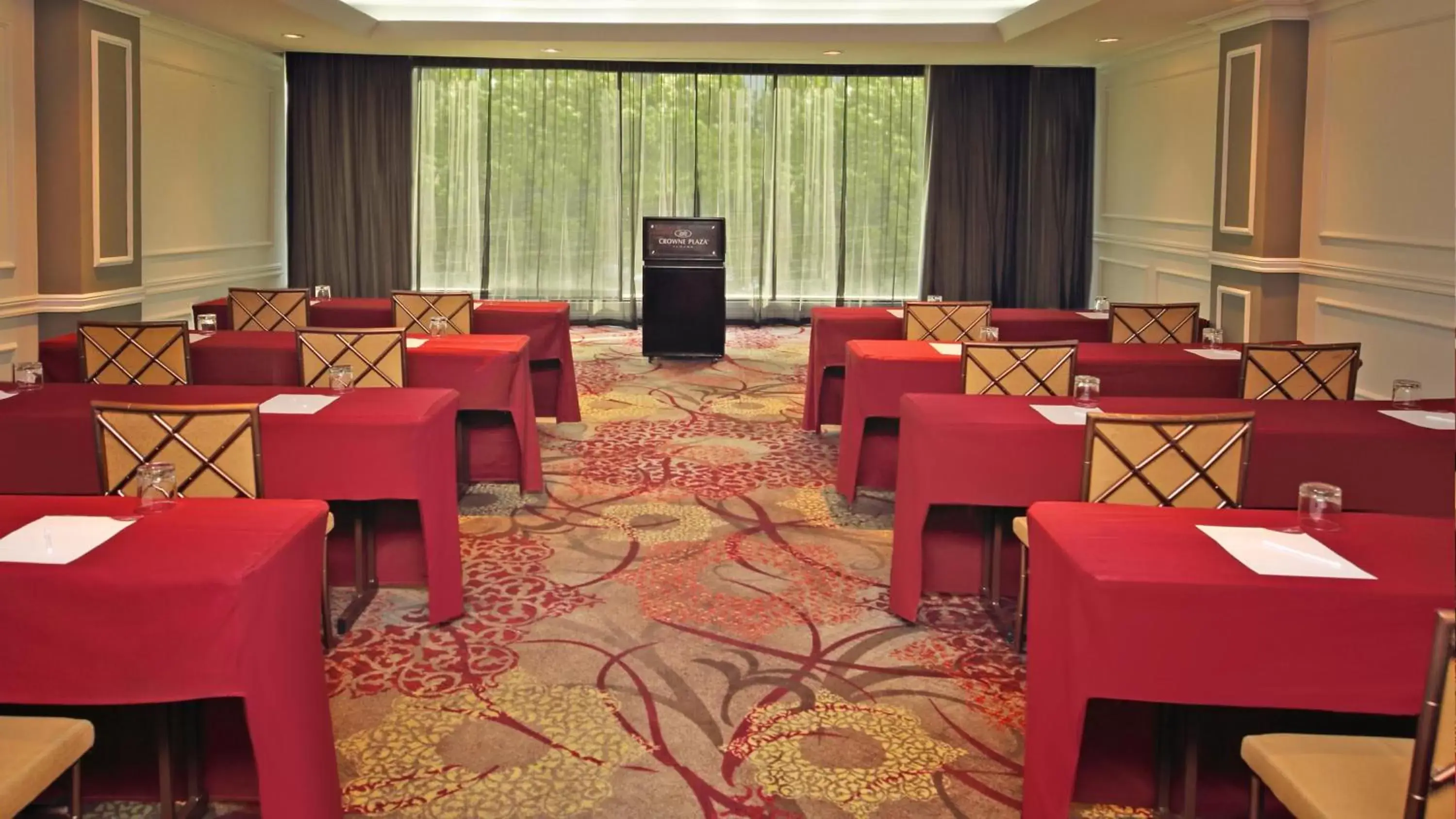 Meeting/conference room in Crowne Plaza Panama, an IHG Hotel