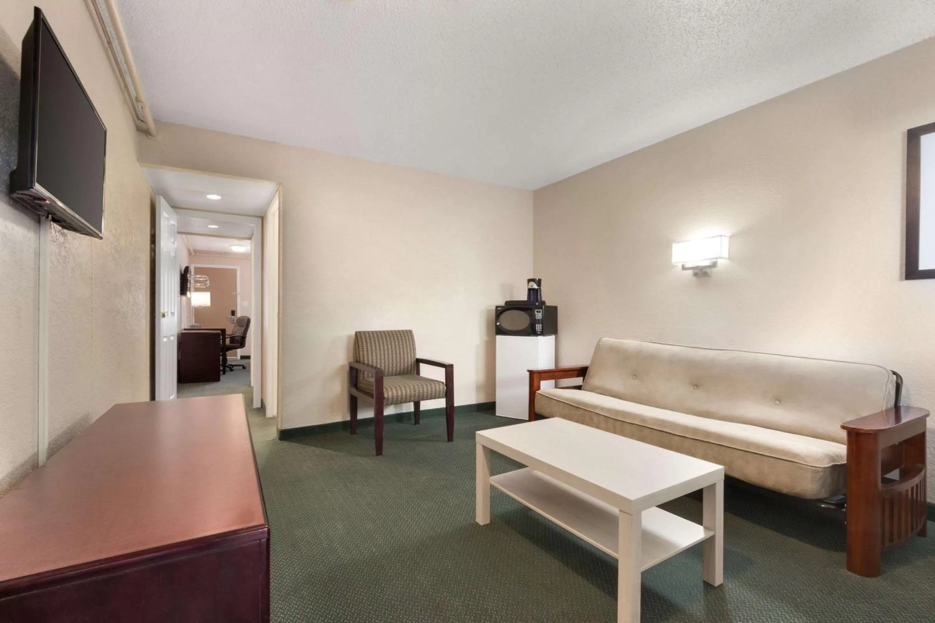 Photo of the whole room in Days Inn by Wyndham Lethbridge