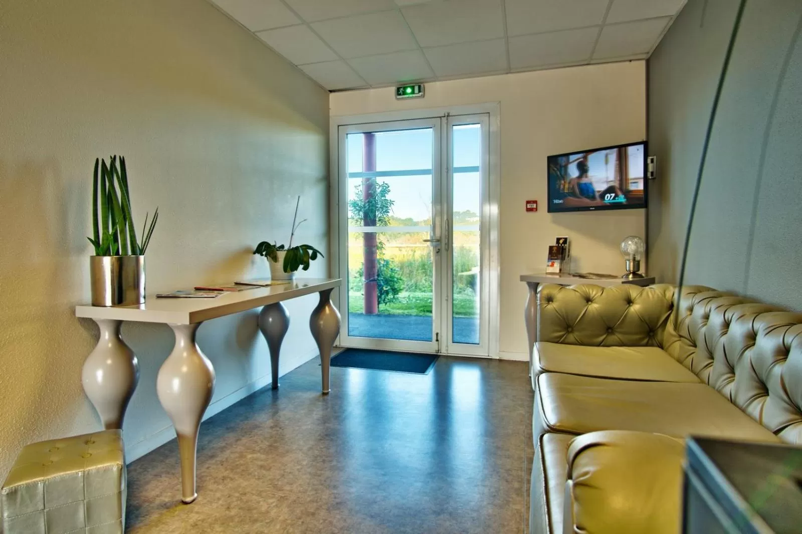 Lobby or reception in Adonis Hotel Bayonne