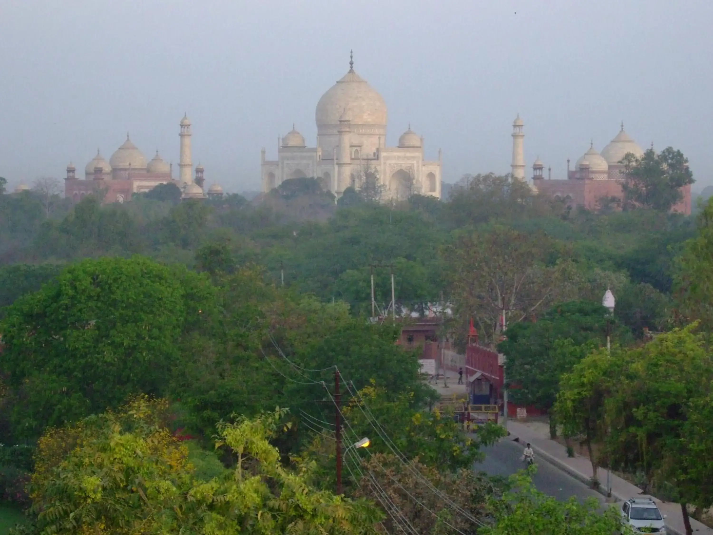 Garden view in Hotel Taj Plaza, VIP Road, Agra