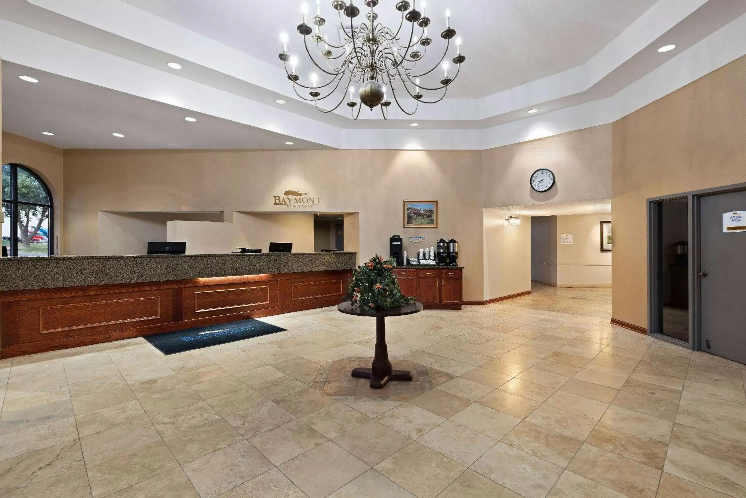 Lobby or reception in Baymont by Wyndham Shakopee Lobby or reception in Baymont by Wyndham Shakopee