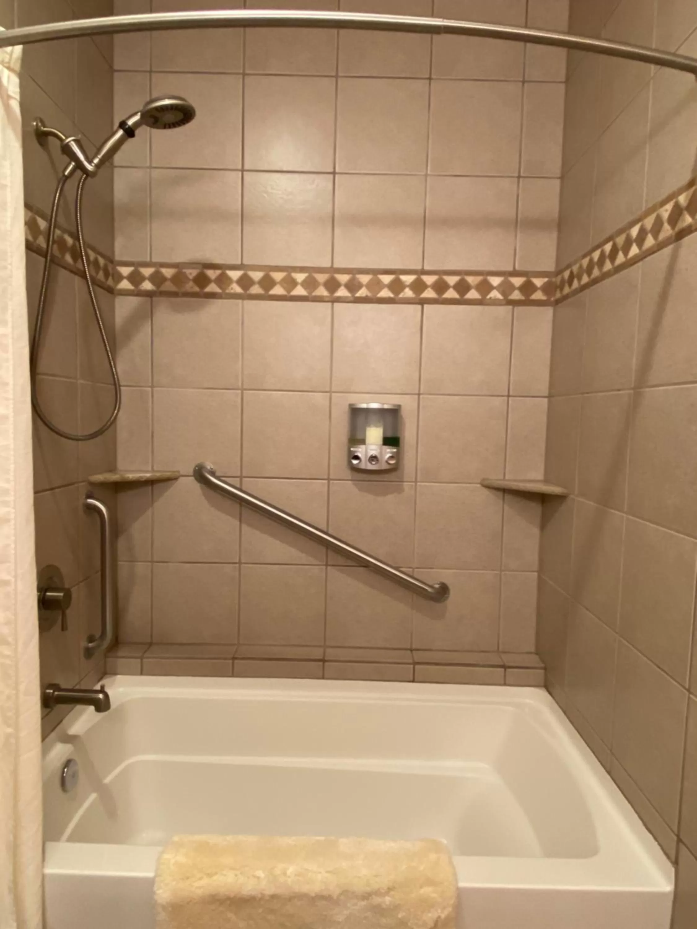 Shower, Bathroom in Twisp River Suites